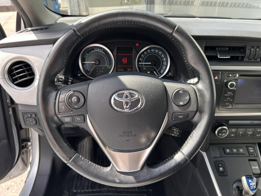 TOYOTA Auris 1.8 VVT-i HSD Sol-image-8