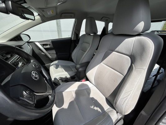 TOYOTA Auris 1.8 VVT-i HSD Sol-image-6