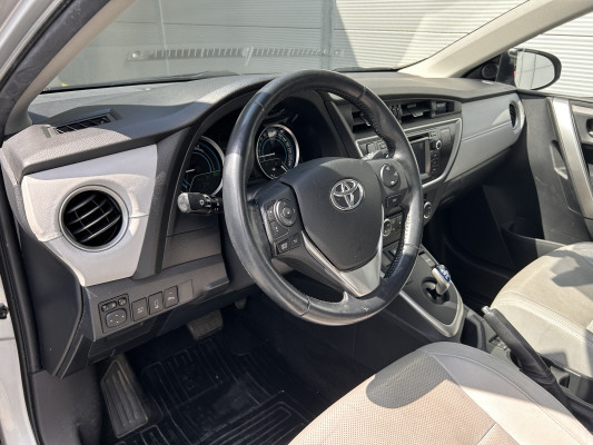 TOYOTA Auris 1.8 VVT-i HSD Sol-image-7