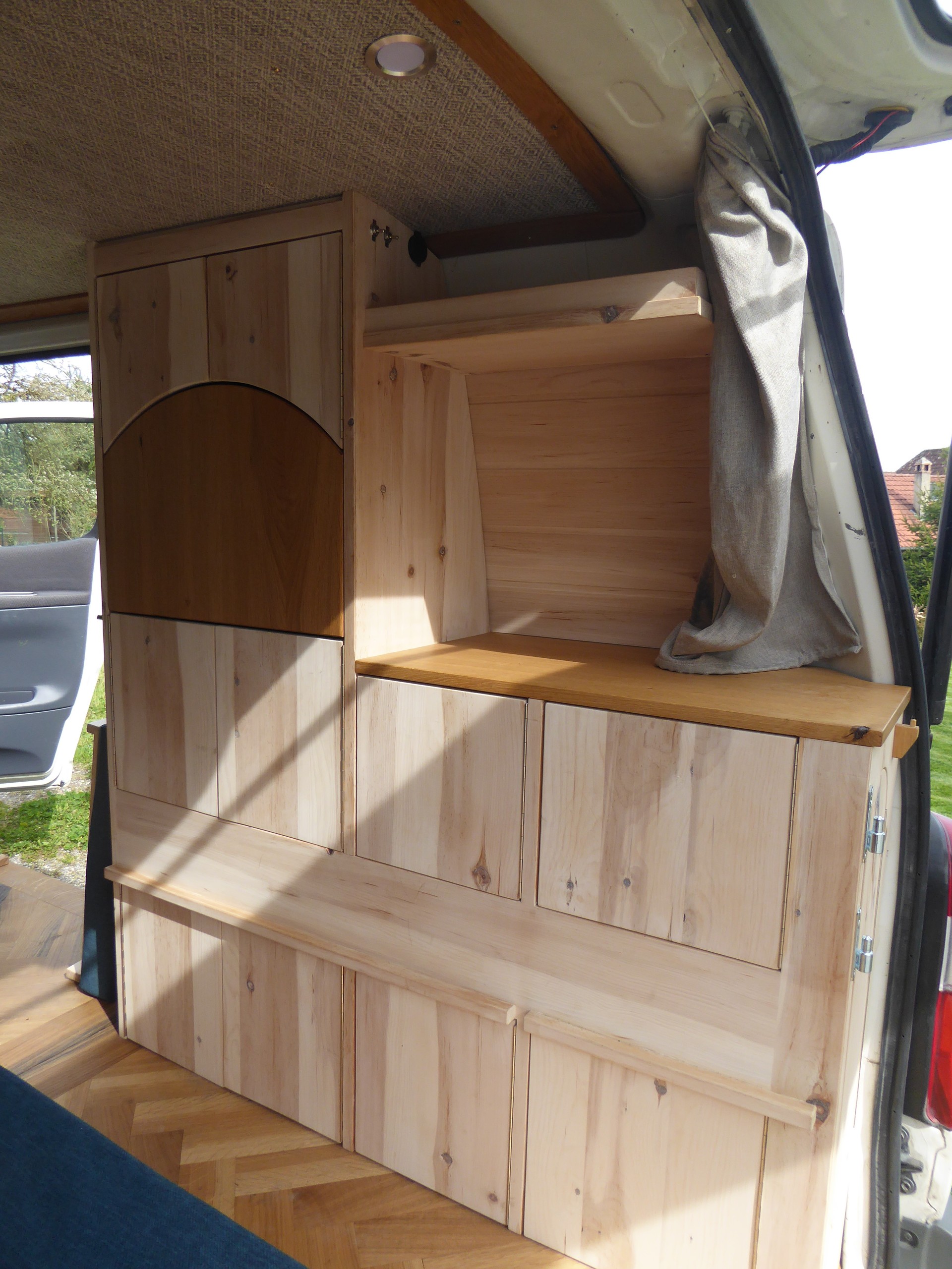 TOYOTA SWB 2.5 D-4D 4x4 Camper-image-5