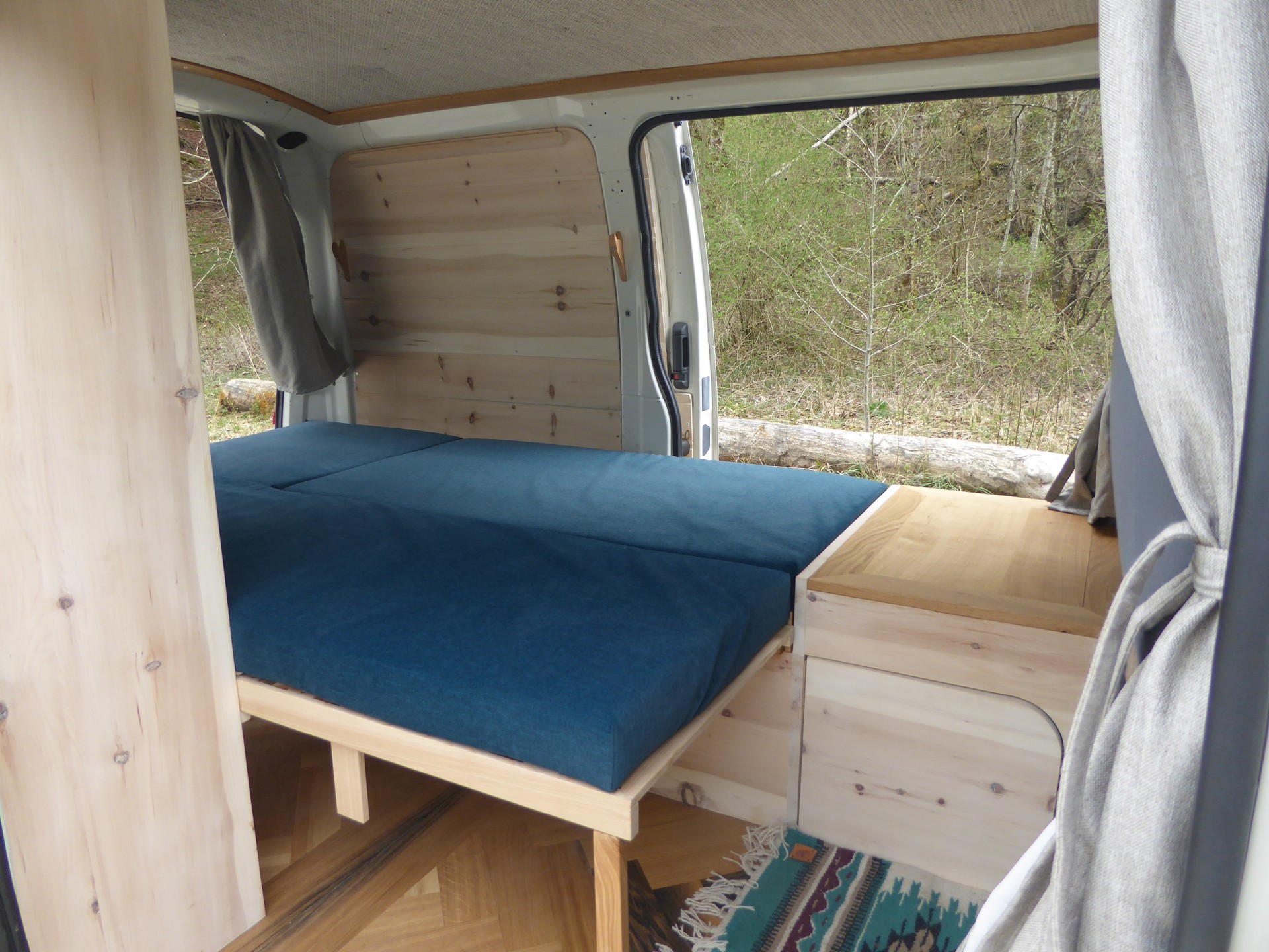 TOYOTA SWB 2.5 D-4D 4x4 Camper-image-13