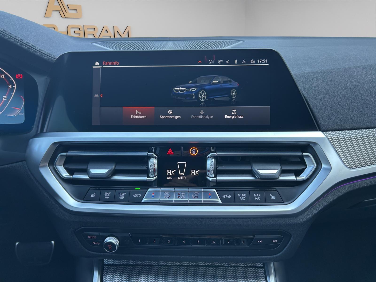 BMW M340i xDrive Steptronic-image-19