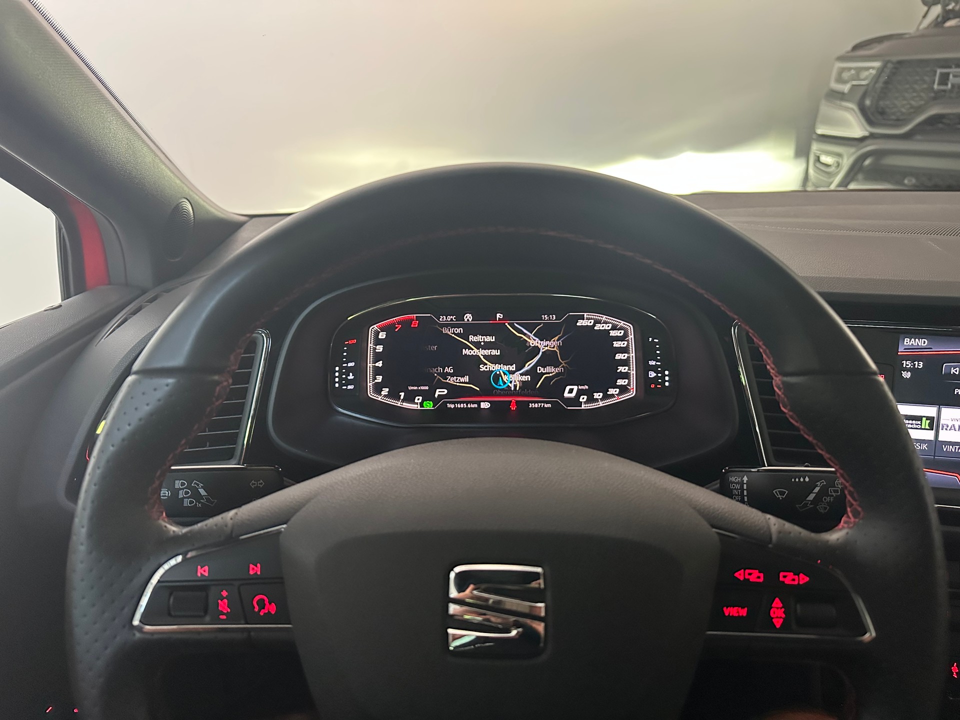 SEAT Leon 2.0 TSI FR DSG-image-8