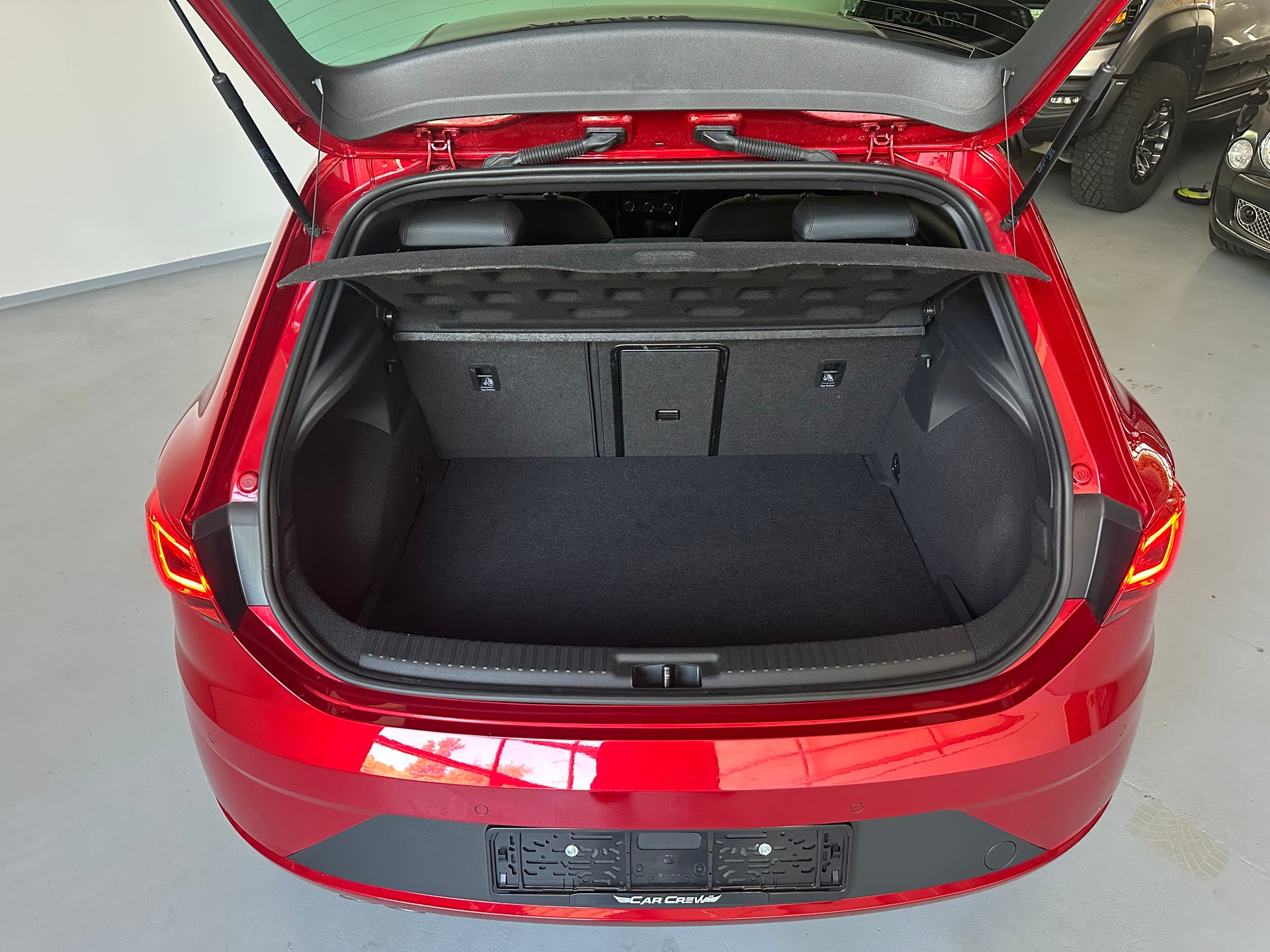 SEAT Leon 2.0 TSI FR DSG-image-11