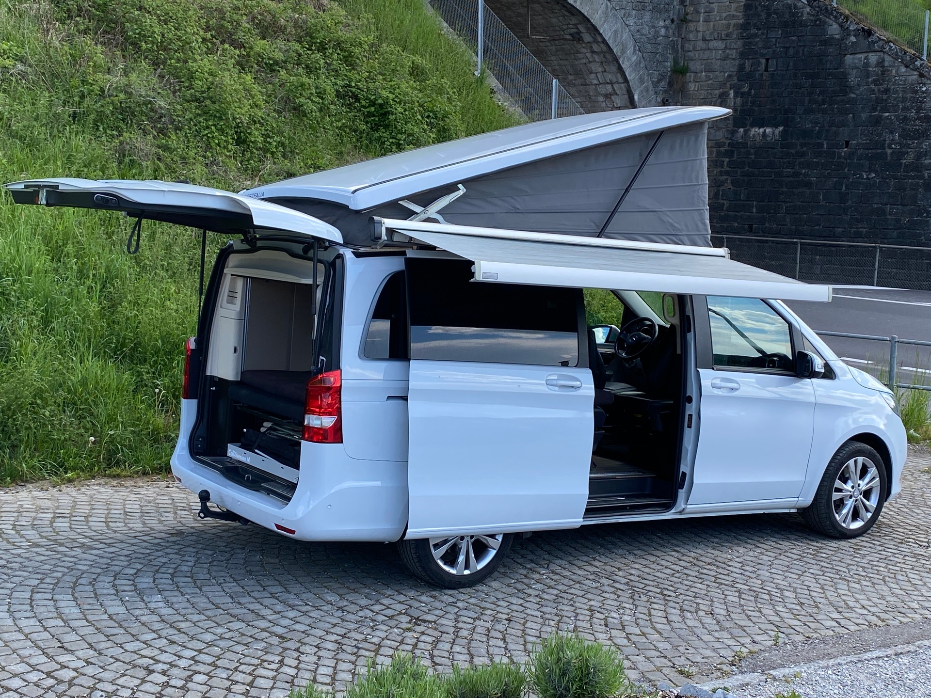 MERCEDES-BENZ Marco Polo 250 d 4Matic 7G-Tronic-image-5