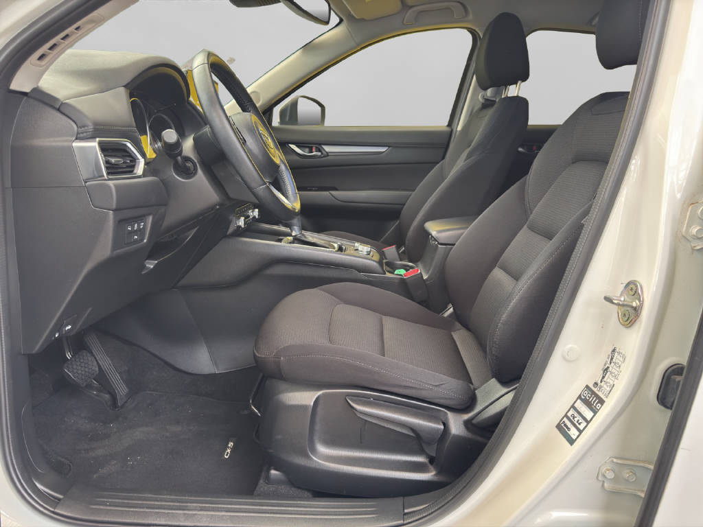 MAZDA CX-5 2.0 Ambition AWD-image-4