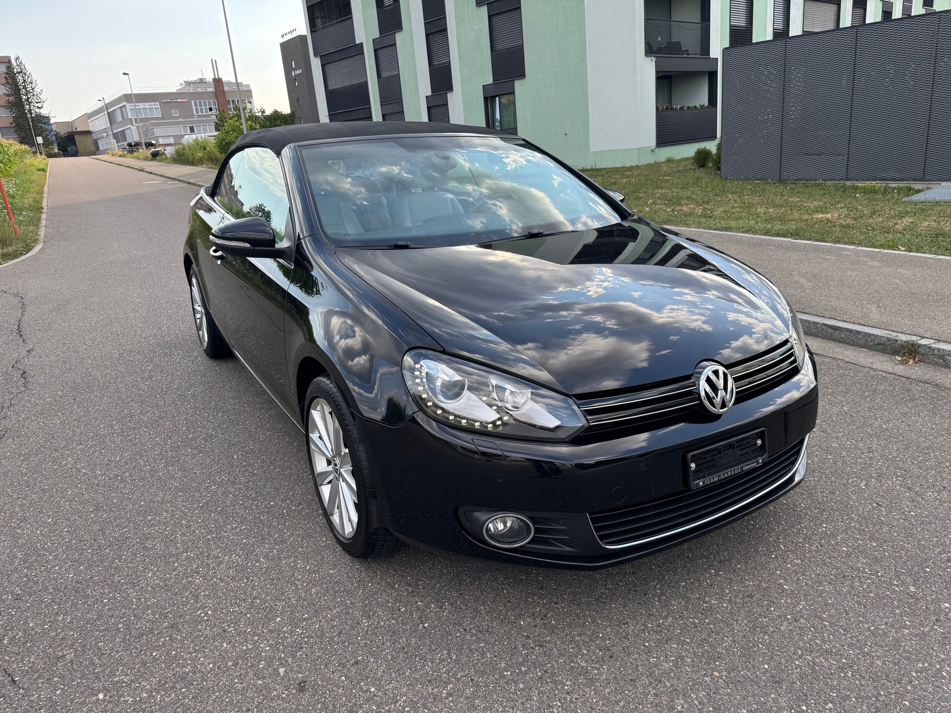 VW Golf Cabrio 1.4 TSI DSG-image-4