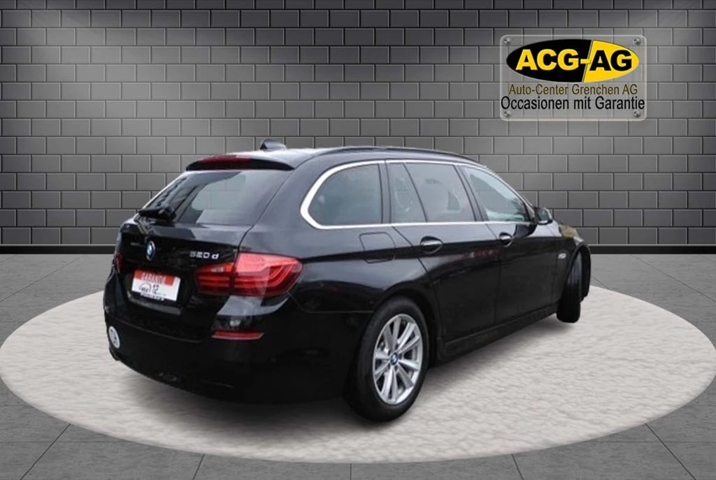 BMW 520d Touring xDrive Steptronic ** Voll-Leder Ausstattung ** G.Navi mit RF-kamera ** Frisch ab MFK **-image-4