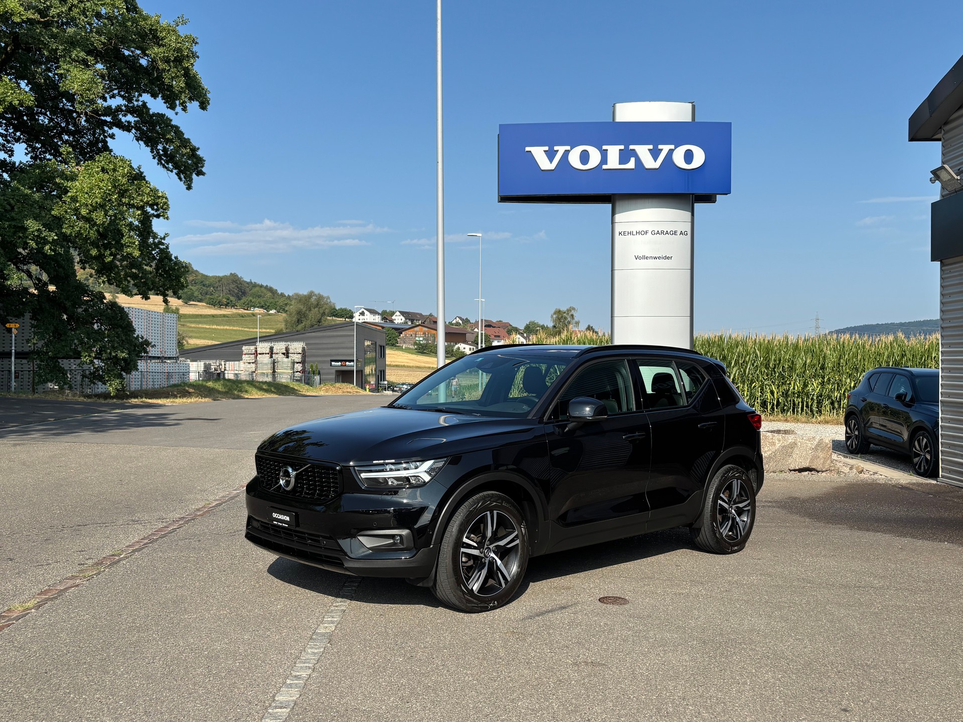 VOLVO XC40 2.0 T5 R-Design AWD-image-0