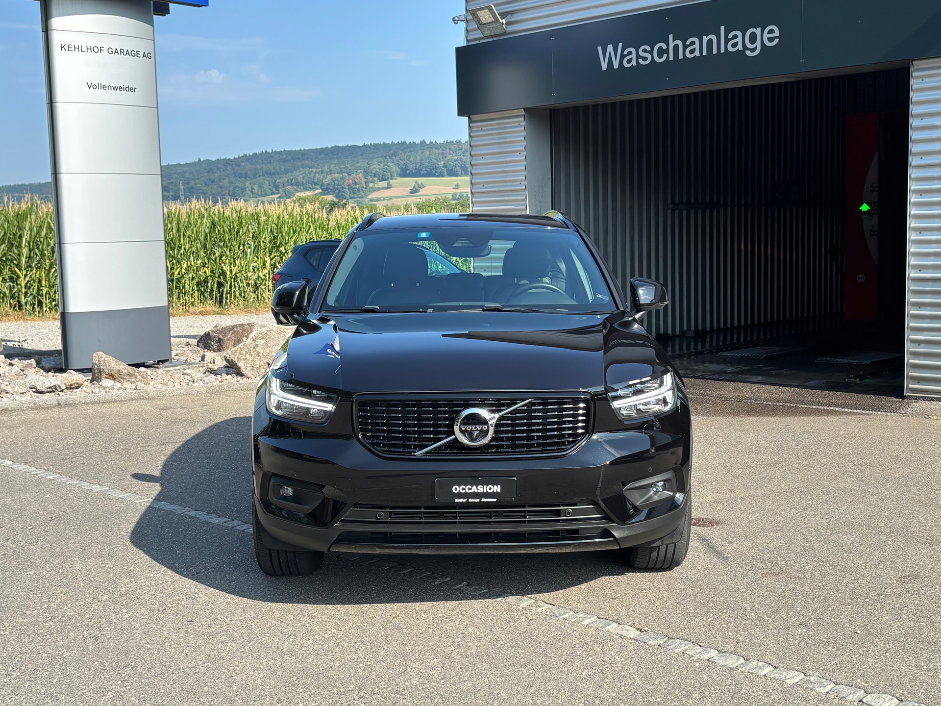 VOLVO XC40 2.0 T5 R-Design AWD-image-8