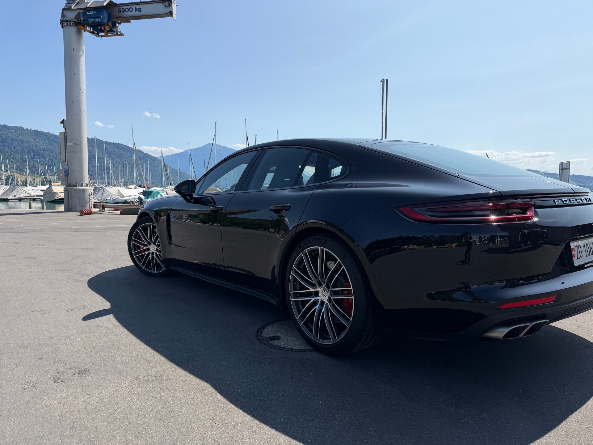 PORSCHE 4.0 V8 Turbo-image-2