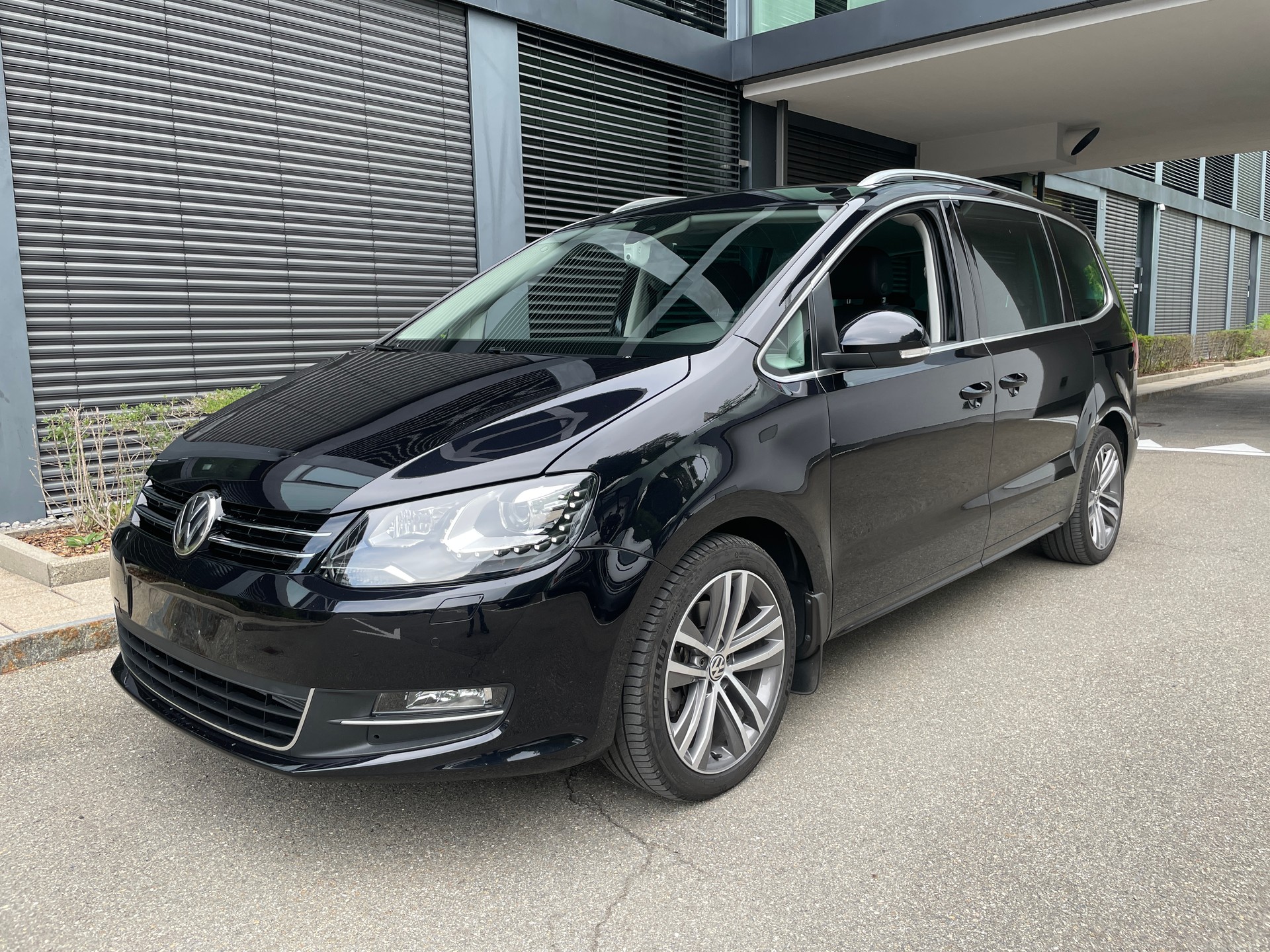 VW Sharan 2.0 TDI BMT Highline 4Motion DSG-image-0