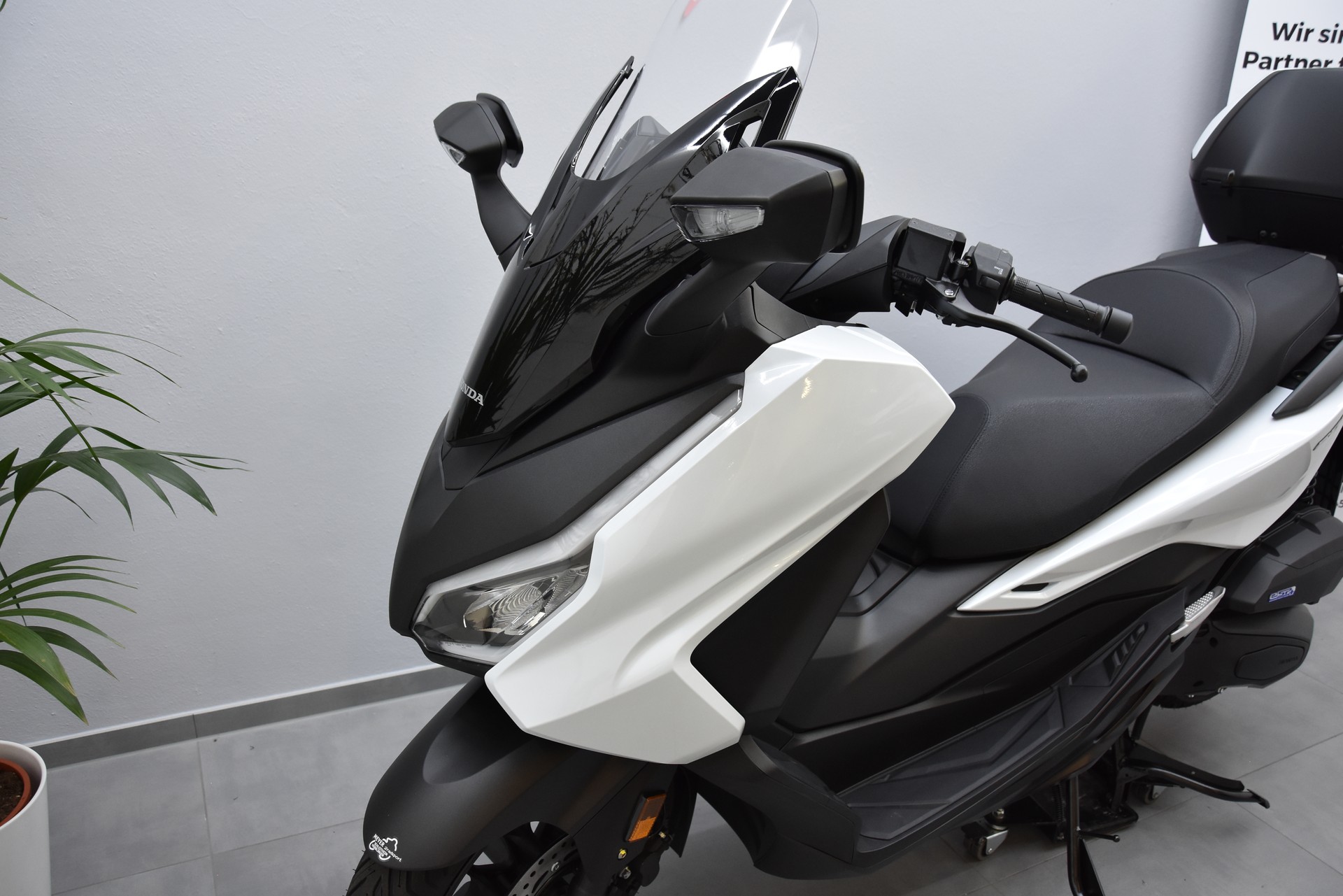 HONDA Nss 125 Forza Smart TopBox Sommeraktion bis 31.8.26-image-6