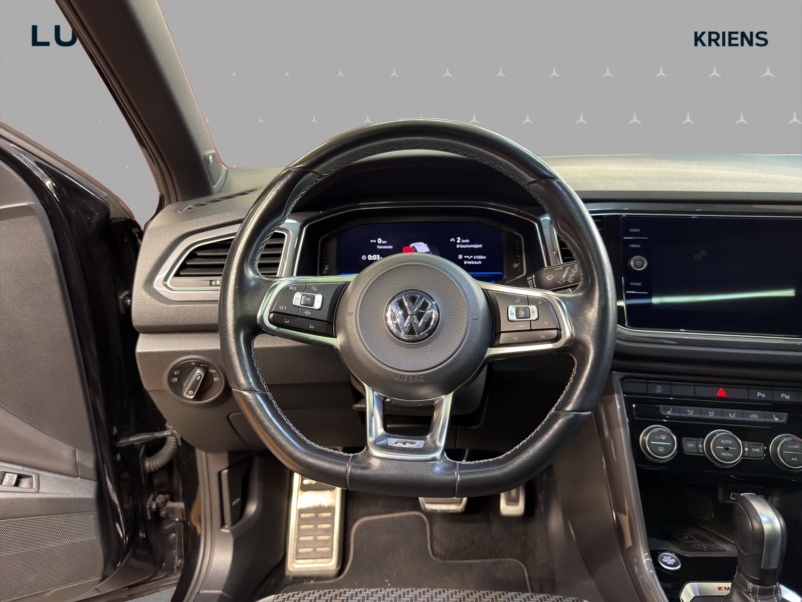 VW T-Roc 2.0 TSI Sport DSG 4M // R-Line-image-9