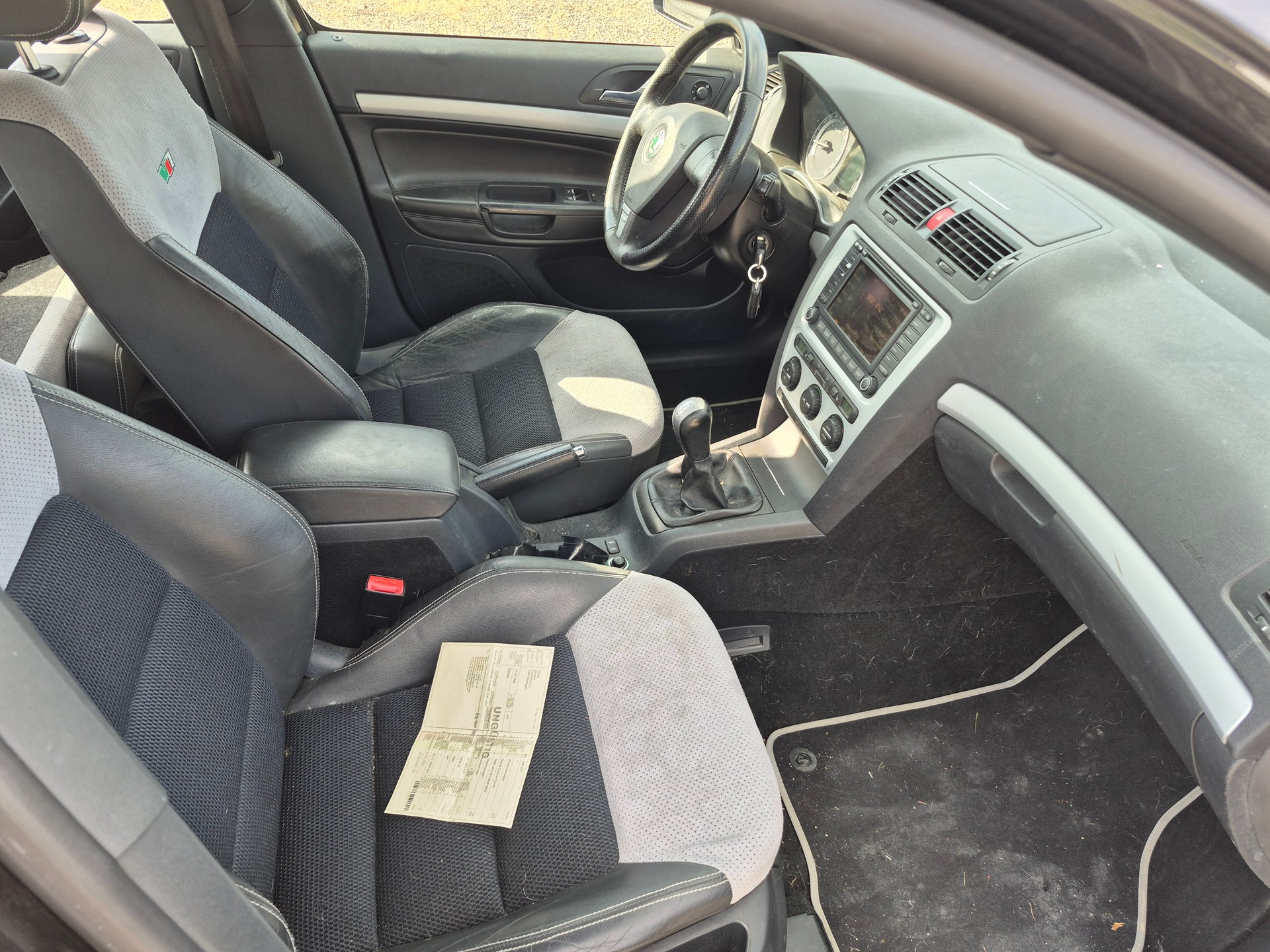 SKODA Octavia 2.0 TFSI RS-image-4