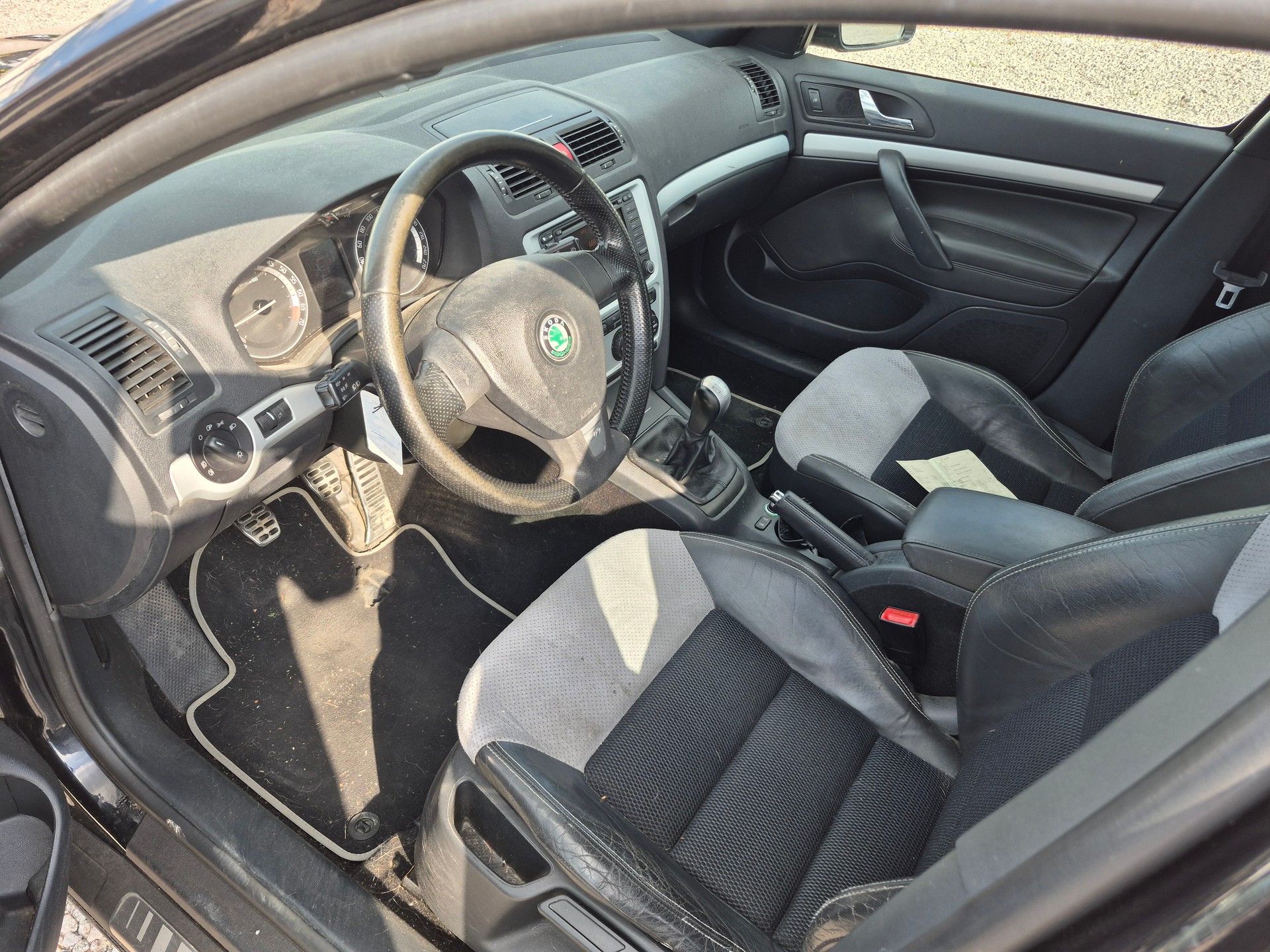 SKODA Octavia 2.0 TFSI RS-image-3
