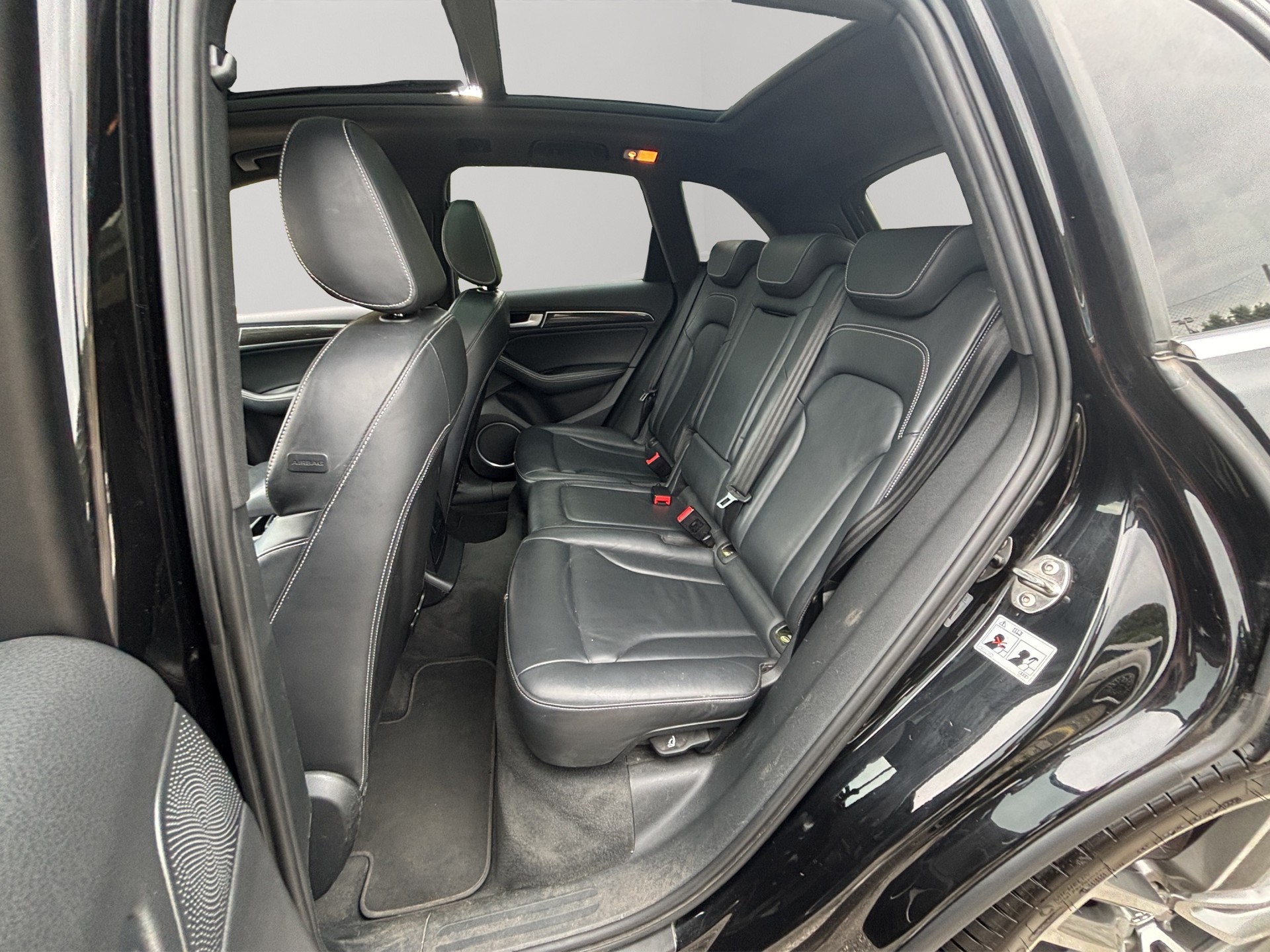 AUDI SQ5 3.0 TDI quattro tiptronic-image-11