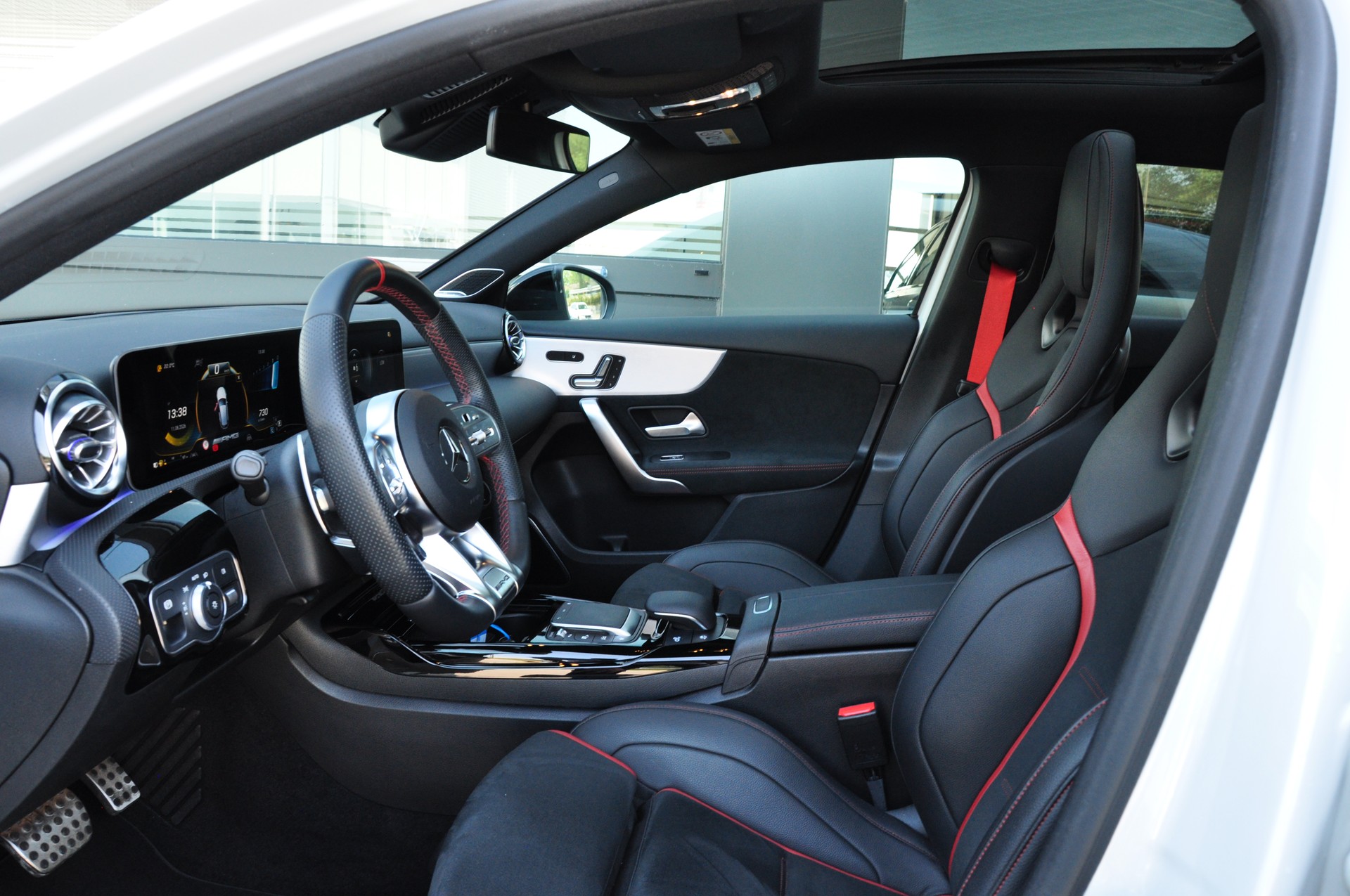 MERCEDES-BENZ A 45 AMG 4Matic+ Speedshift-image-20
