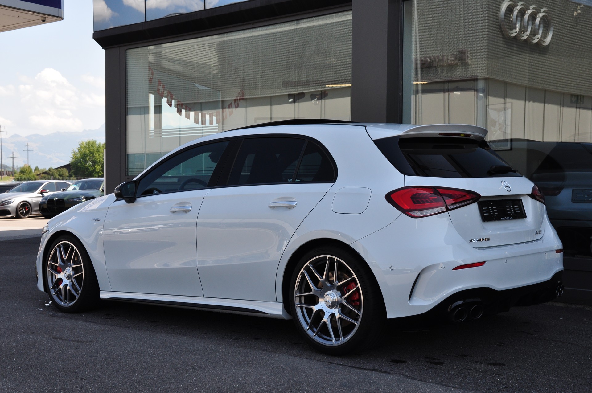 MERCEDES-BENZ A 45 AMG 4Matic+ Speedshift-image-6
