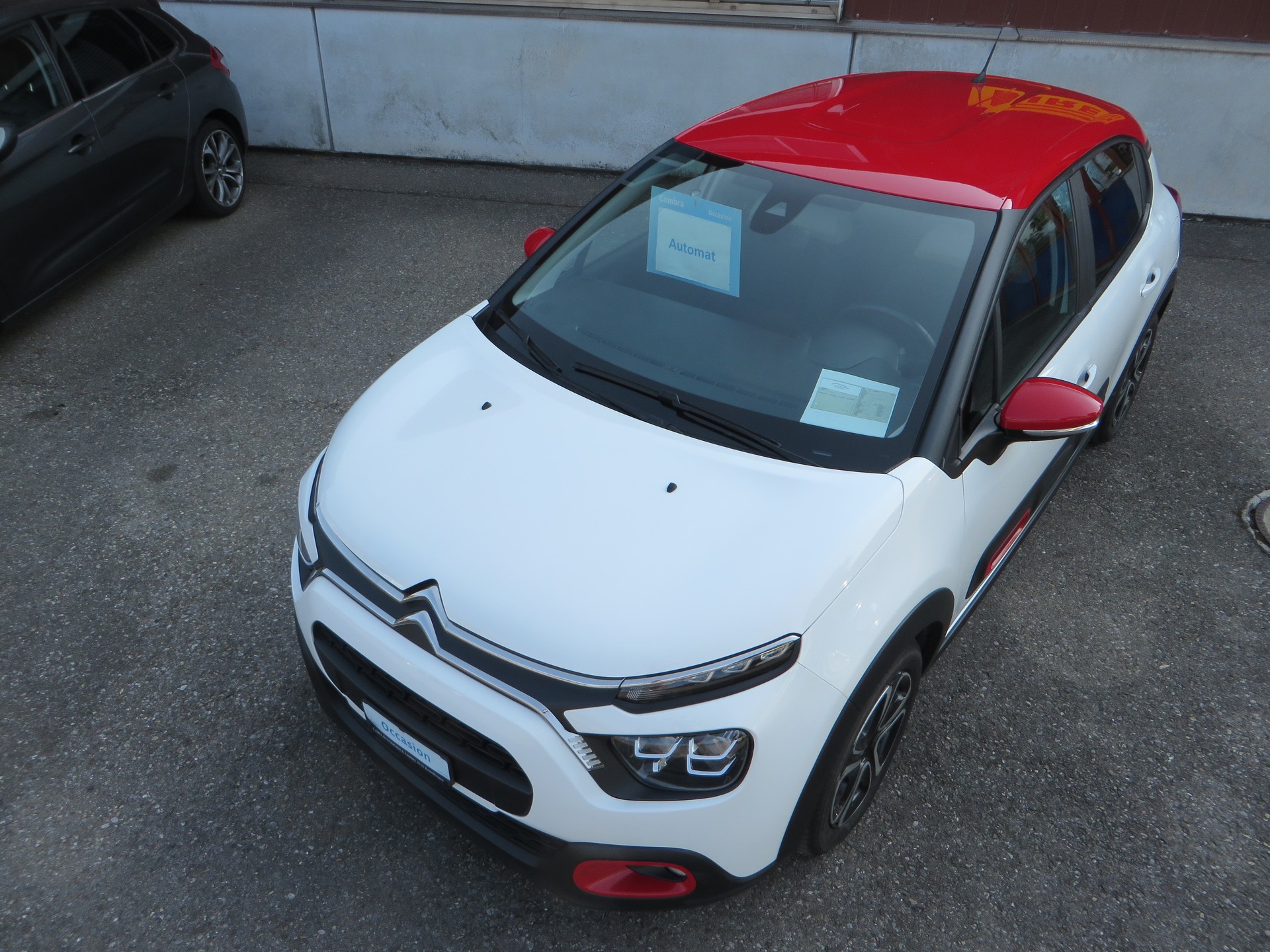 CITROEN C3 1.2i PureTech Swiss Edition EAT6-image-5