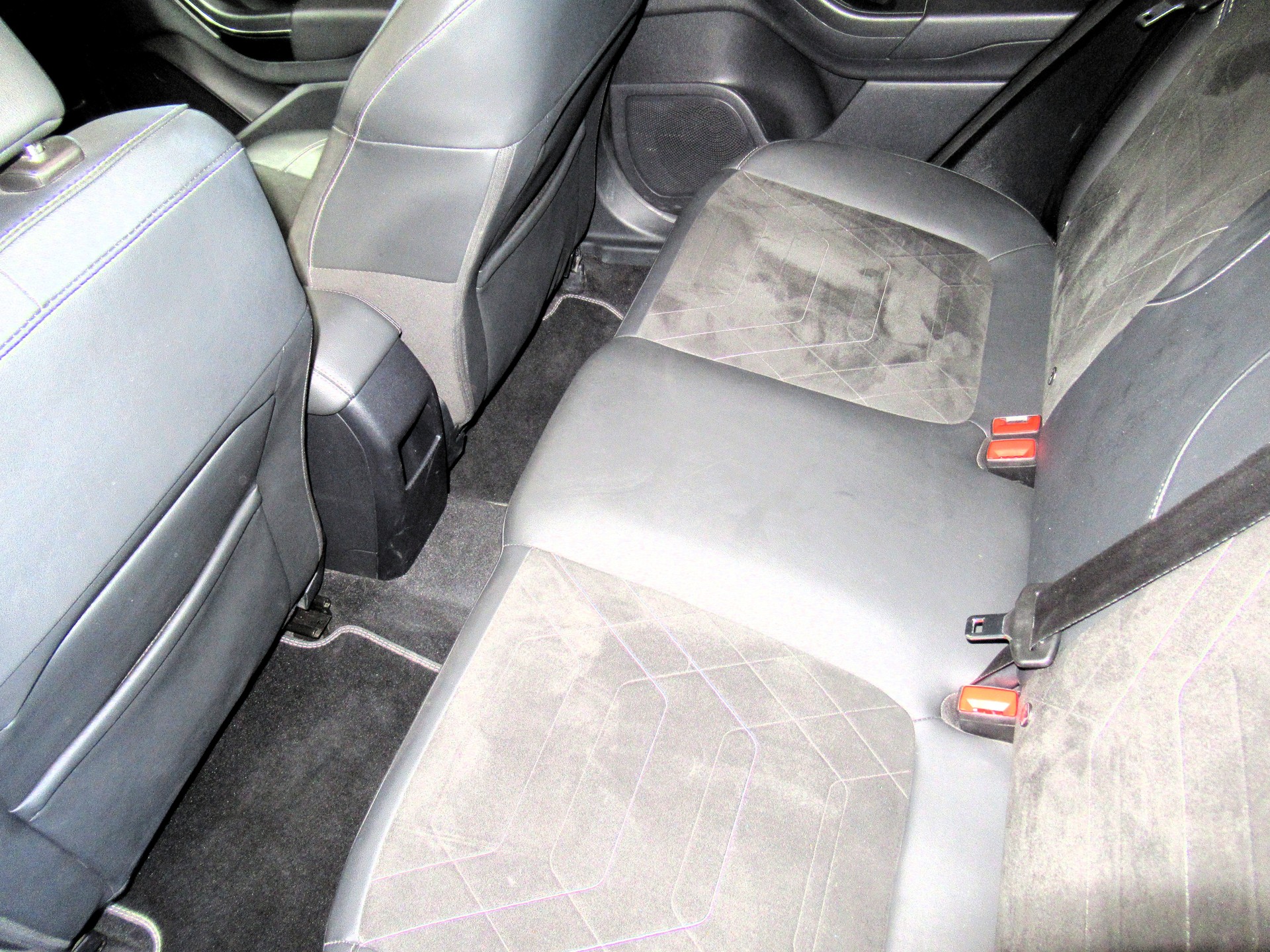 FORD Fiesta 1.0 SCTi MHEV Titanium X Automat-image-5