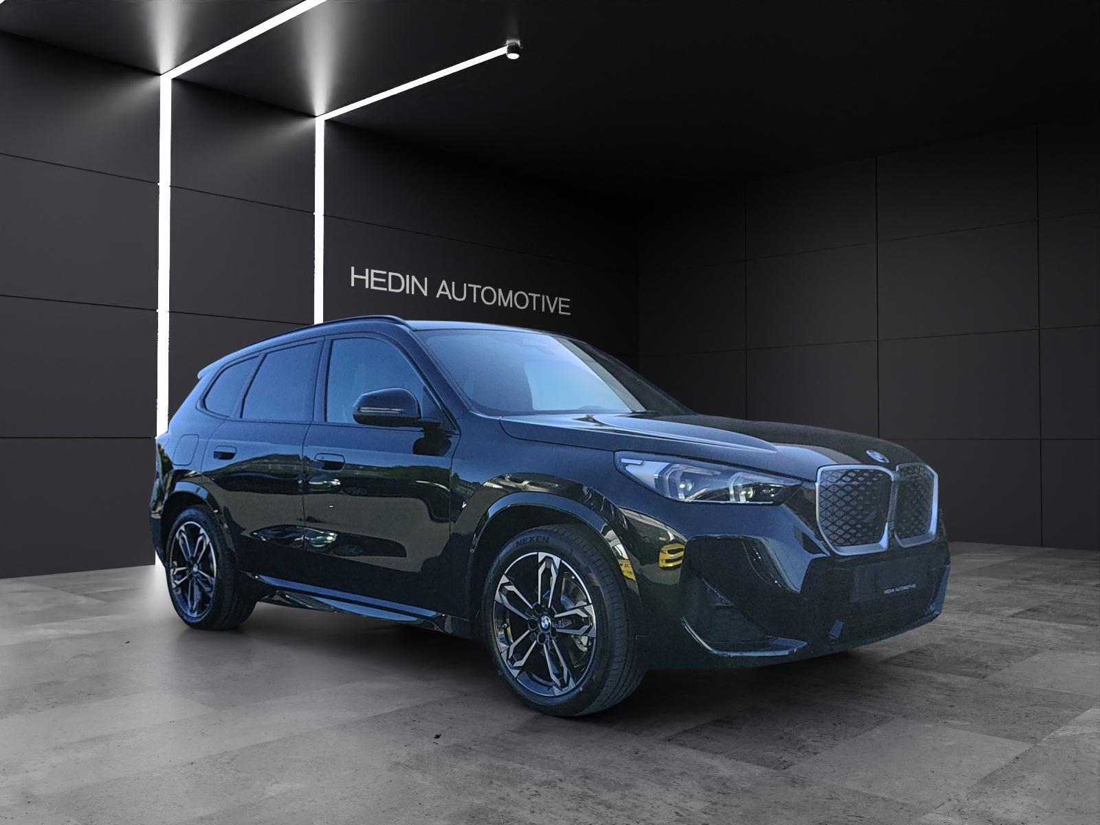 BMW iX1 30 xDrive-image-7