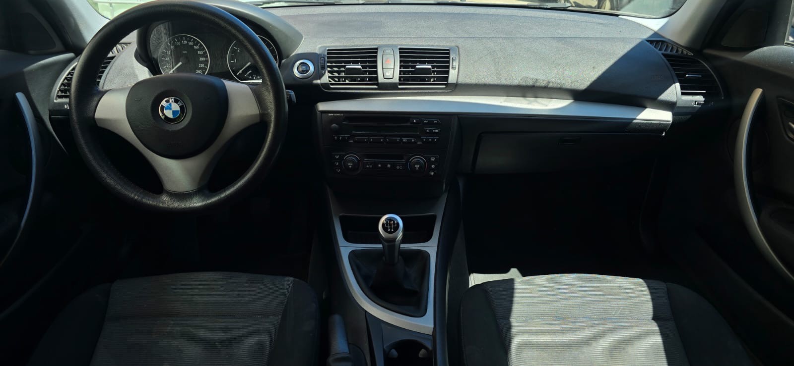 BMW 116i-image-9