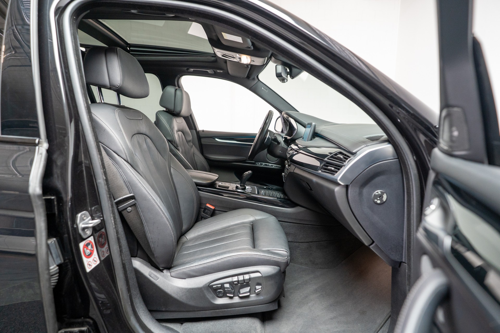 BMW X5 M50d / CH-Fahrzeug / Panorama / Harman/Kardon-image-13