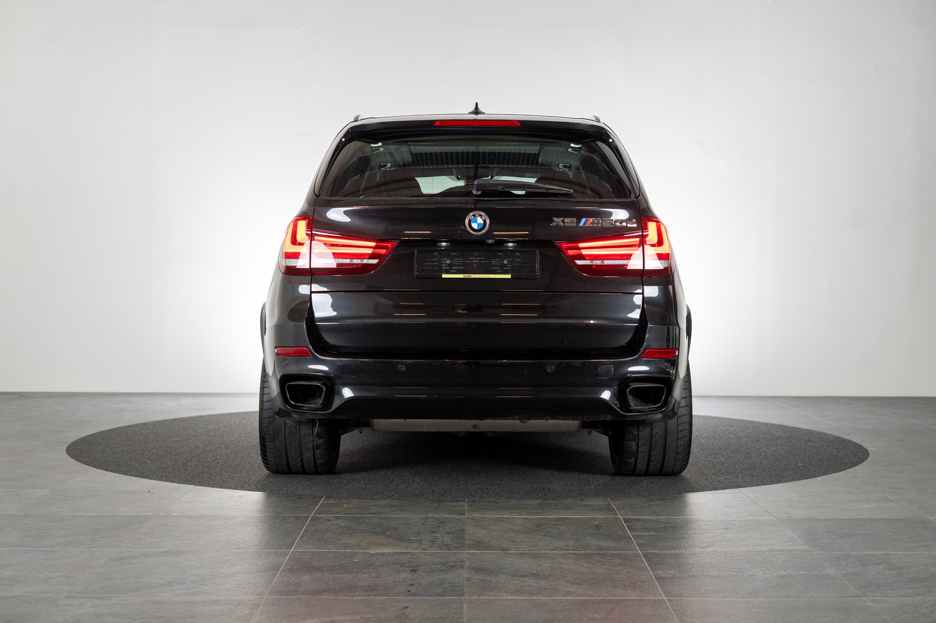 BMW X5 M50d / CH-Fahrzeug / Panorama / Harman/Kardon-image-4