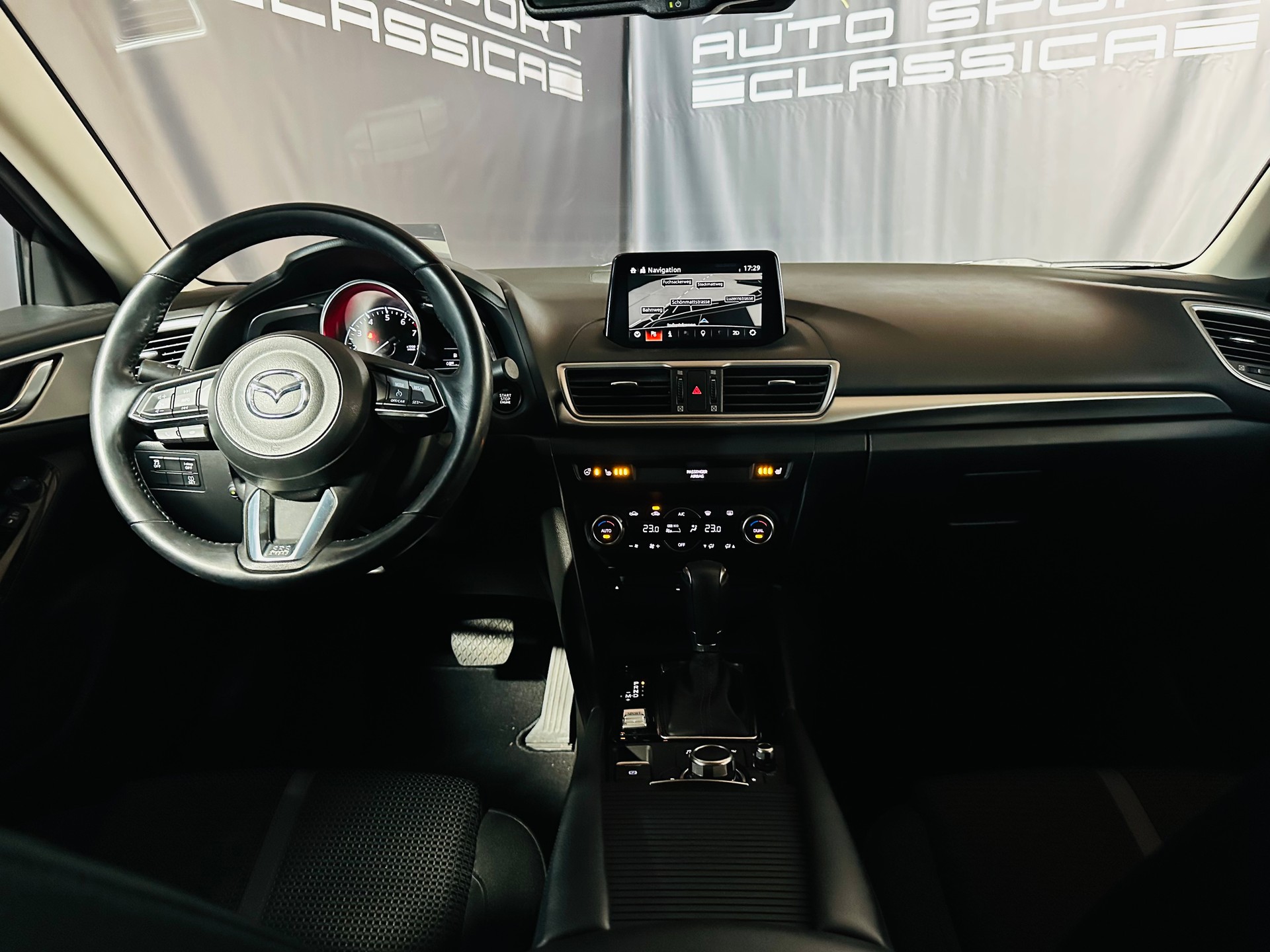 MAZDA 3 SKYACTIV-G 120 Revolution Automat-image-9