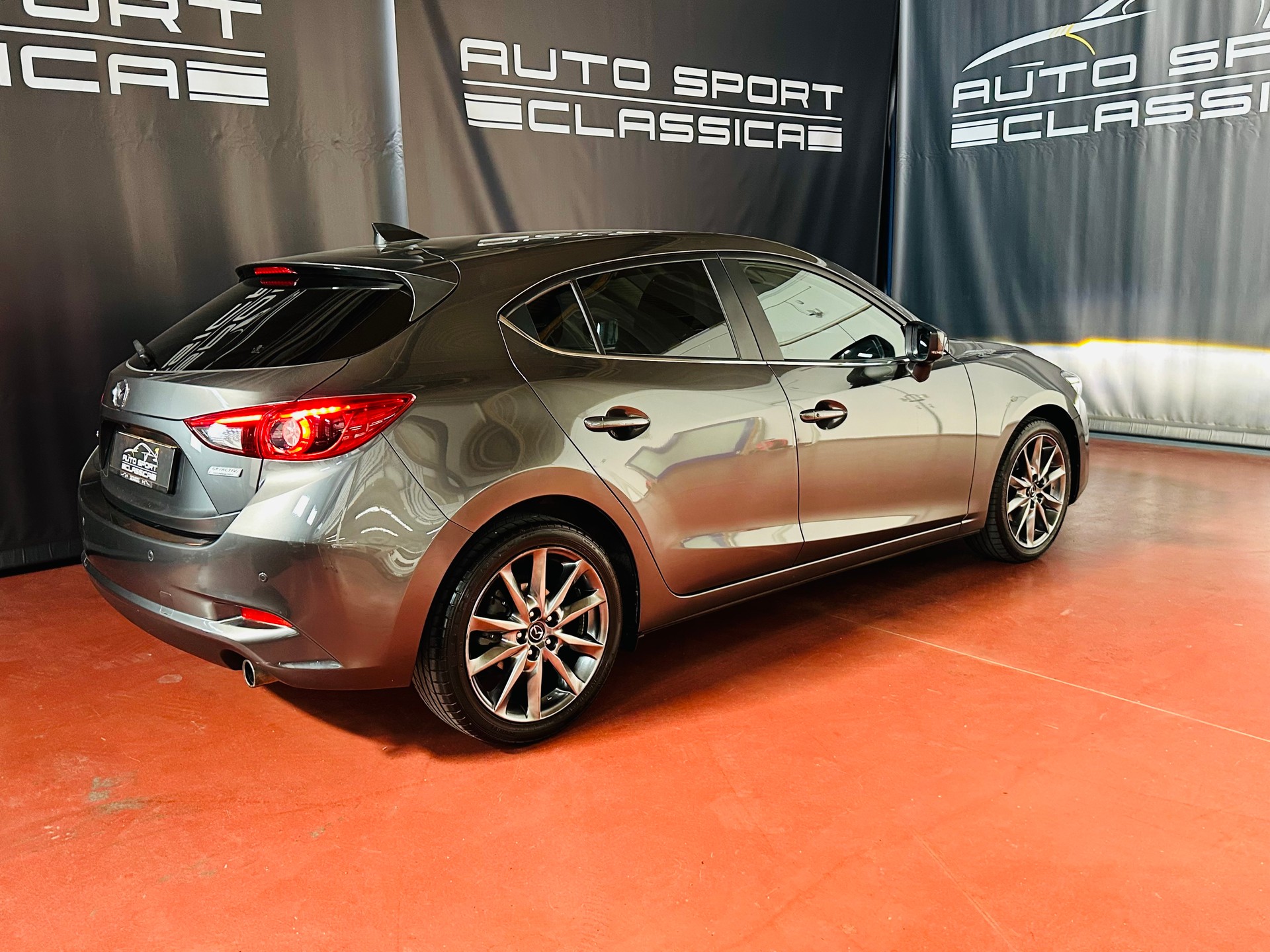MAZDA 3 SKYACTIV-G 120 Revolution Automat-image-8