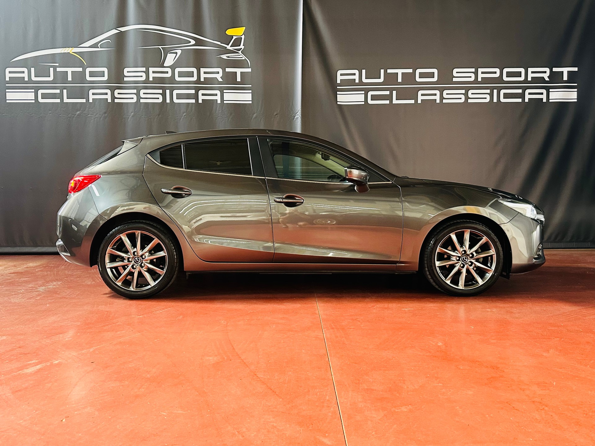 MAZDA 3 SKYACTIV-G 120 Revolution Automat-image-2