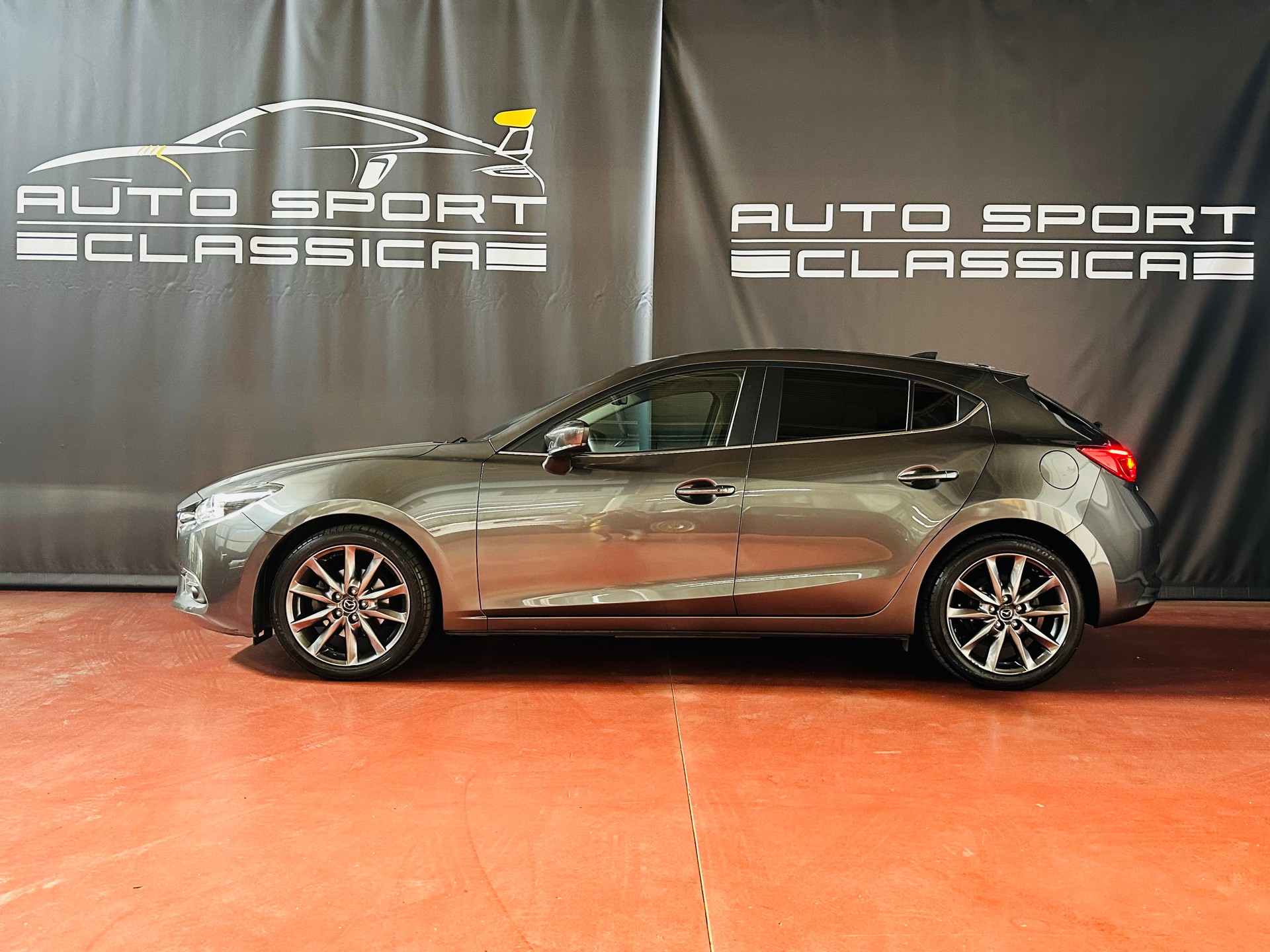 MAZDA 3 SKYACTIV-G 120 Revolution Automat-image-1
