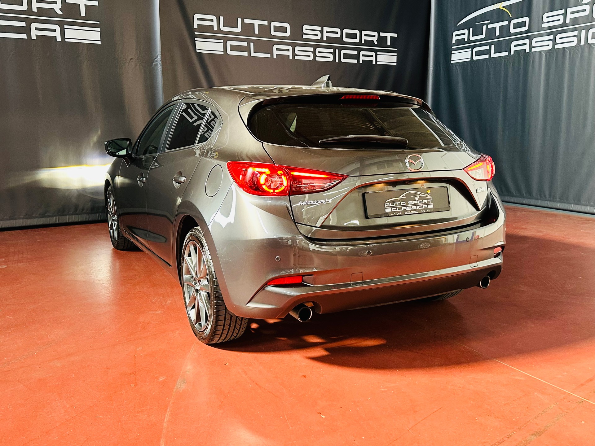 MAZDA 3 SKYACTIV-G 120 Revolution Automat-image-7