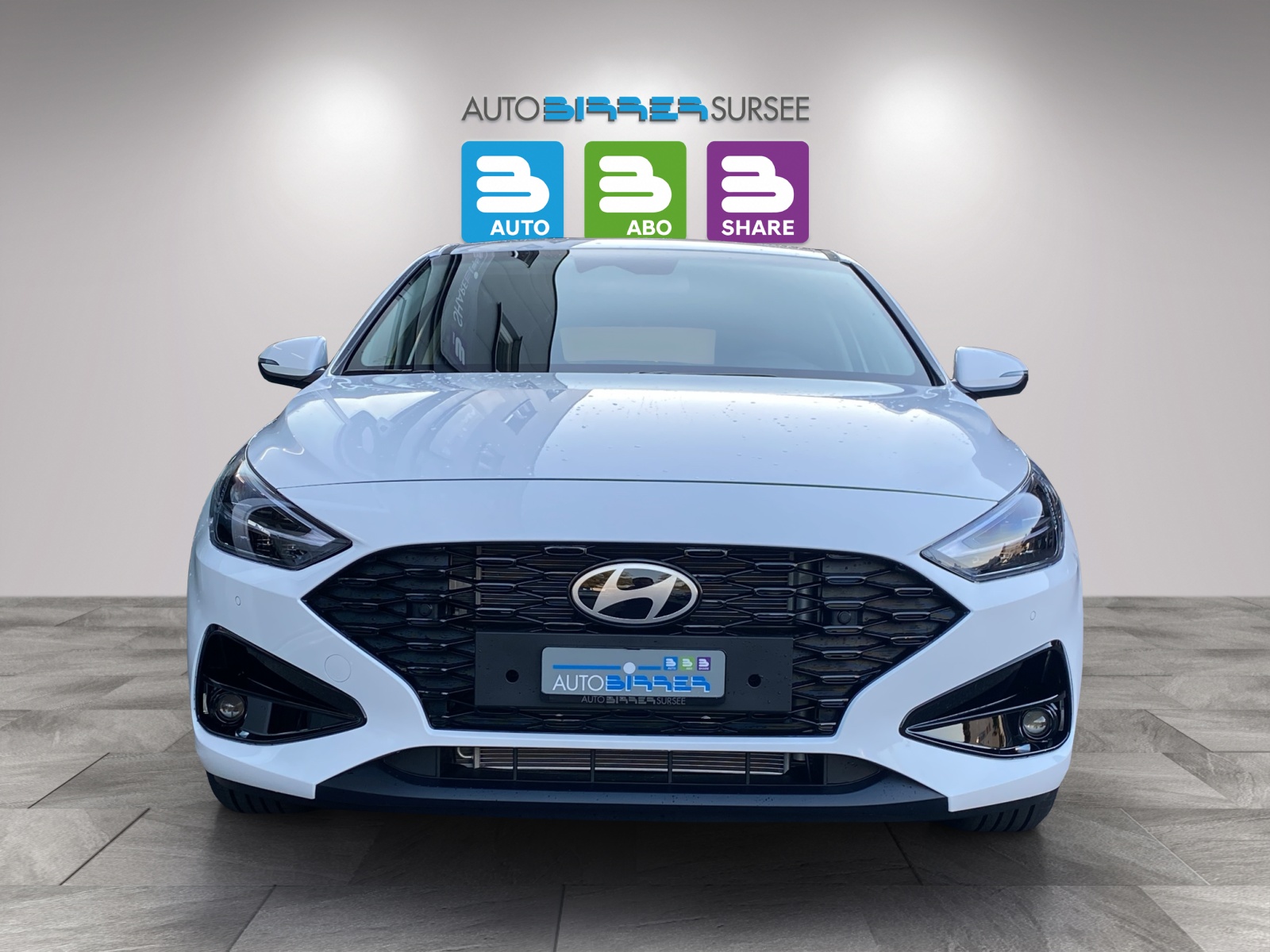HYUNDAI i30 1.6 T-GDi Amplia-image-1