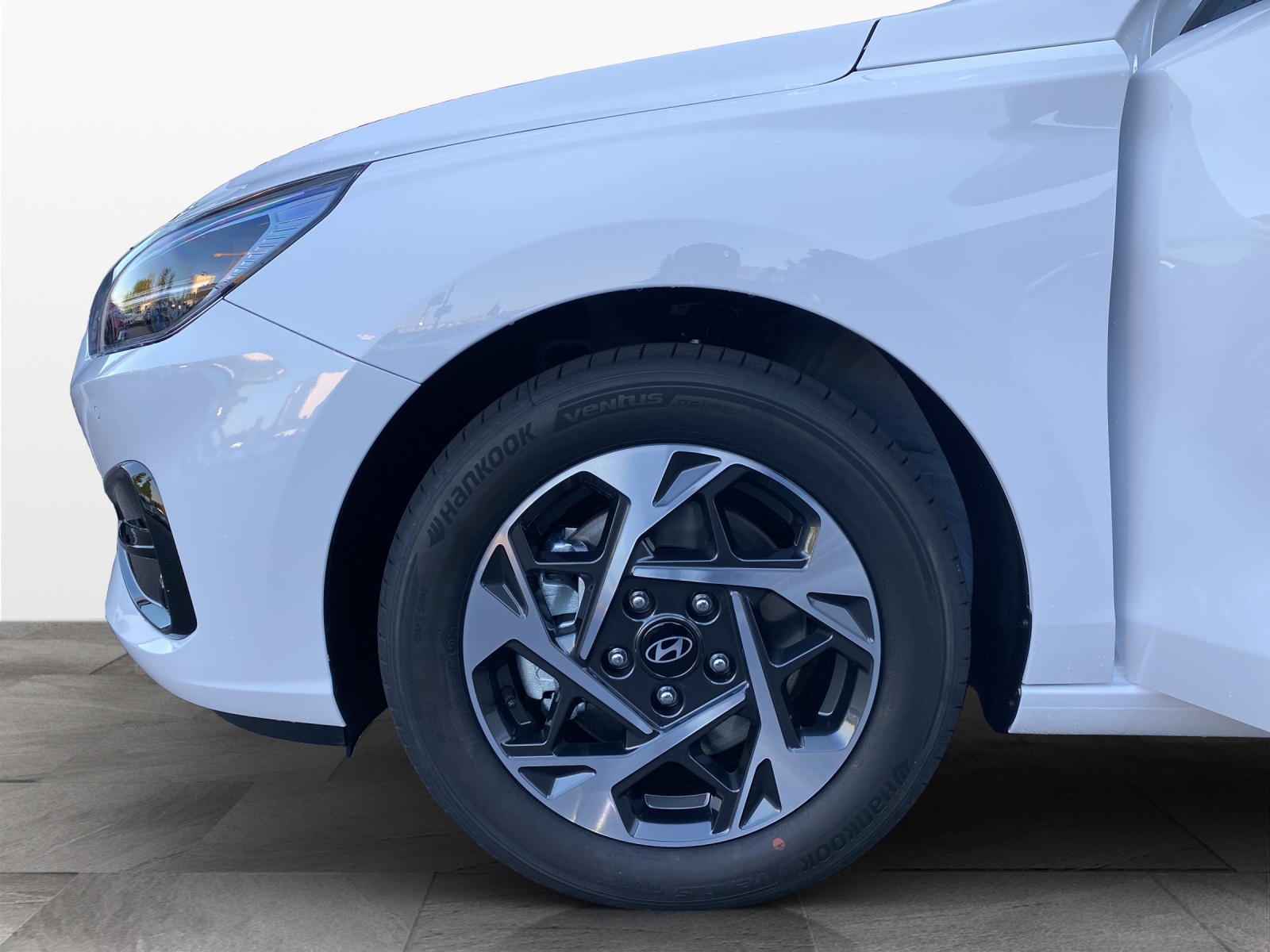 HYUNDAI i30 1.6 T-GDi Amplia-image-8