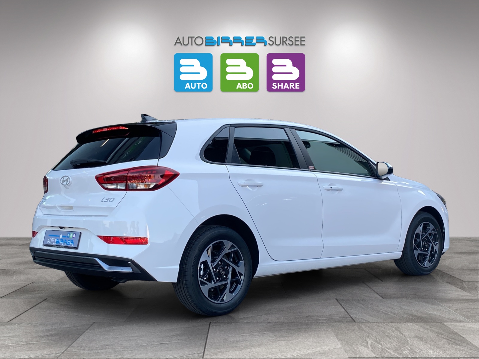 HYUNDAI i30 1.6 T-GDi Amplia-image-4