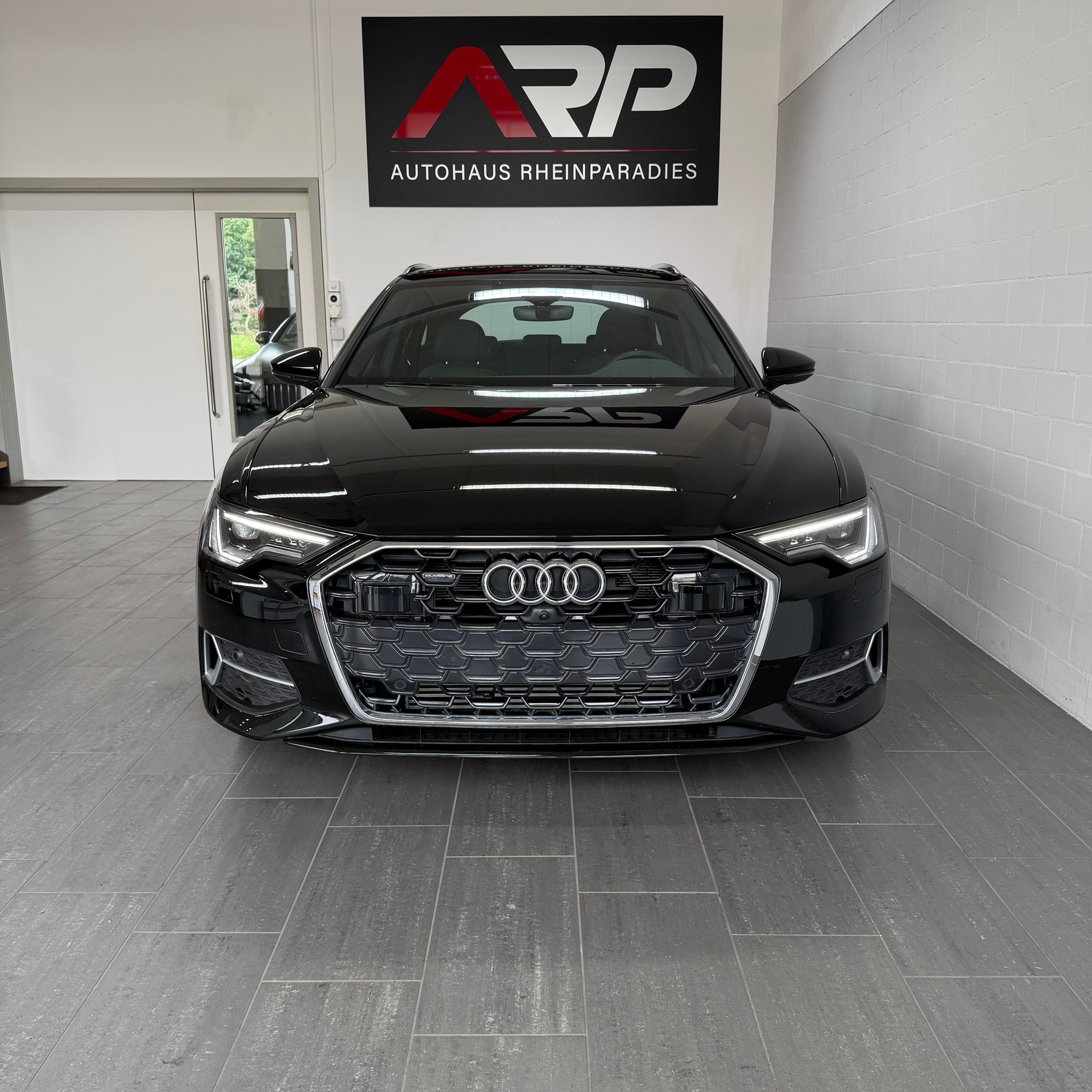 AUDI A6 Avant 50 TFSIe advanced quattro S-tronic-showroom-element-1