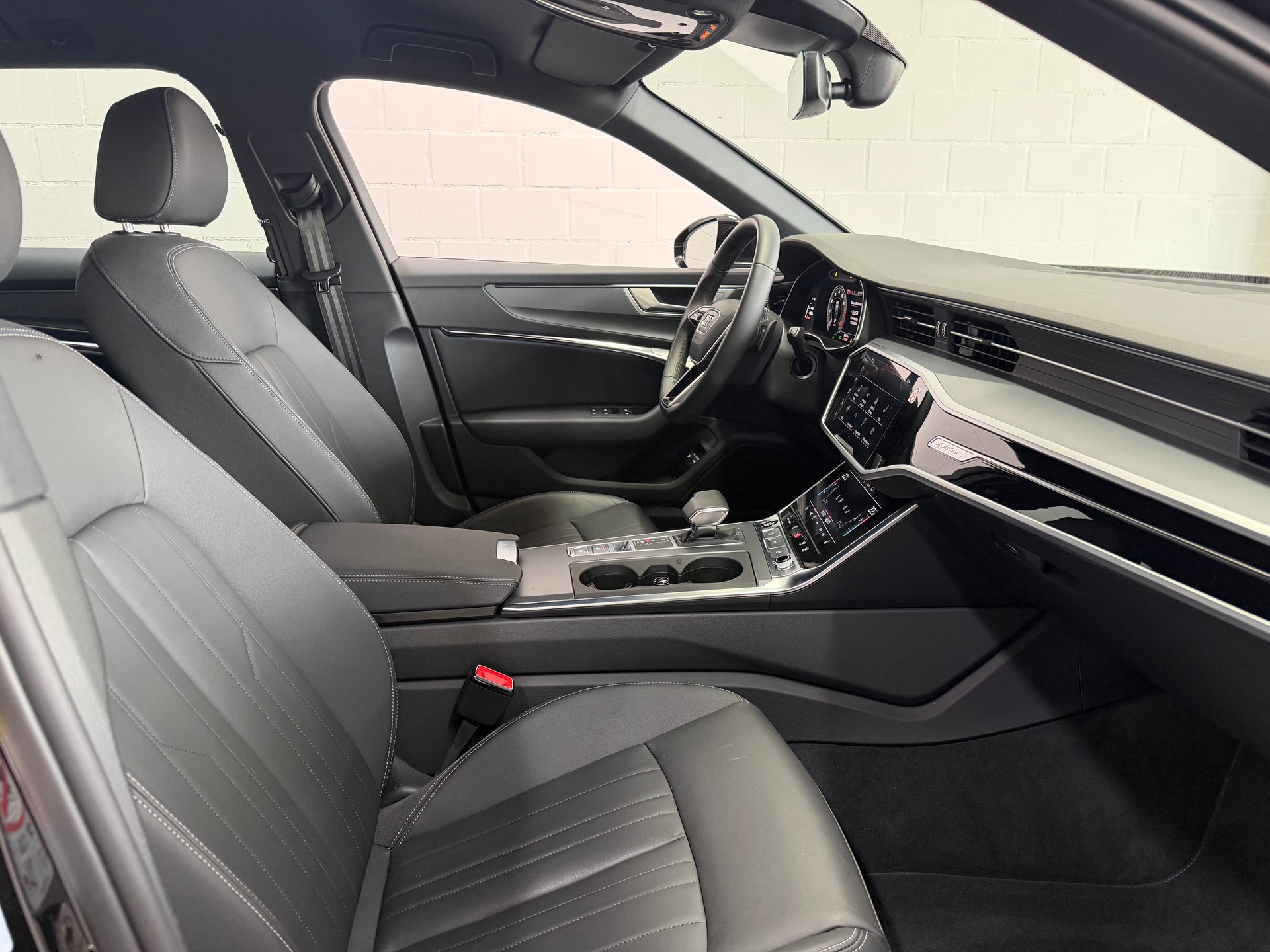 AUDI A6 Avant 50 TFSIe advanced quattro S-tronic-image-5