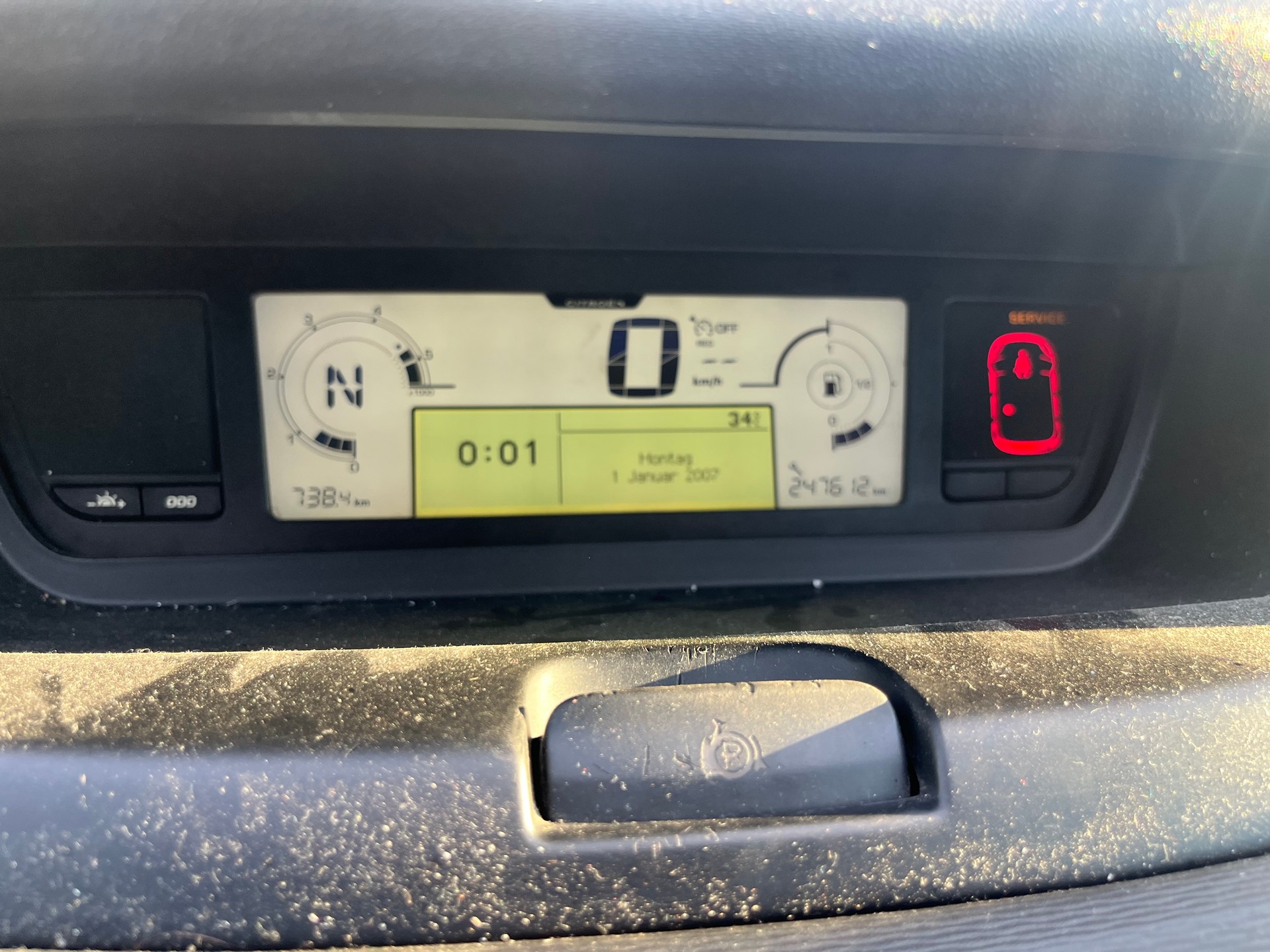 CITROEN C4 Picasso 1.6 HDI 16V Attraction EGS6-image-6