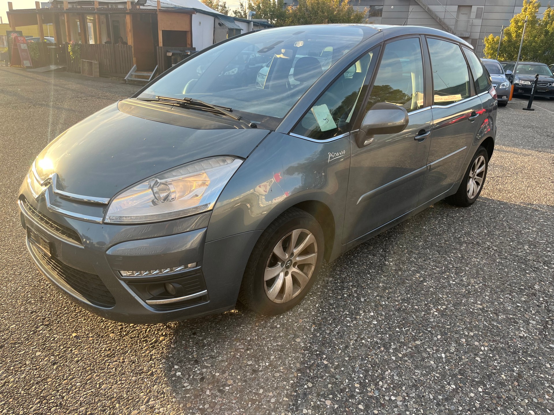 CITROEN C4 Picasso 1.6 HDI 16V Attraction EGS6-image-0