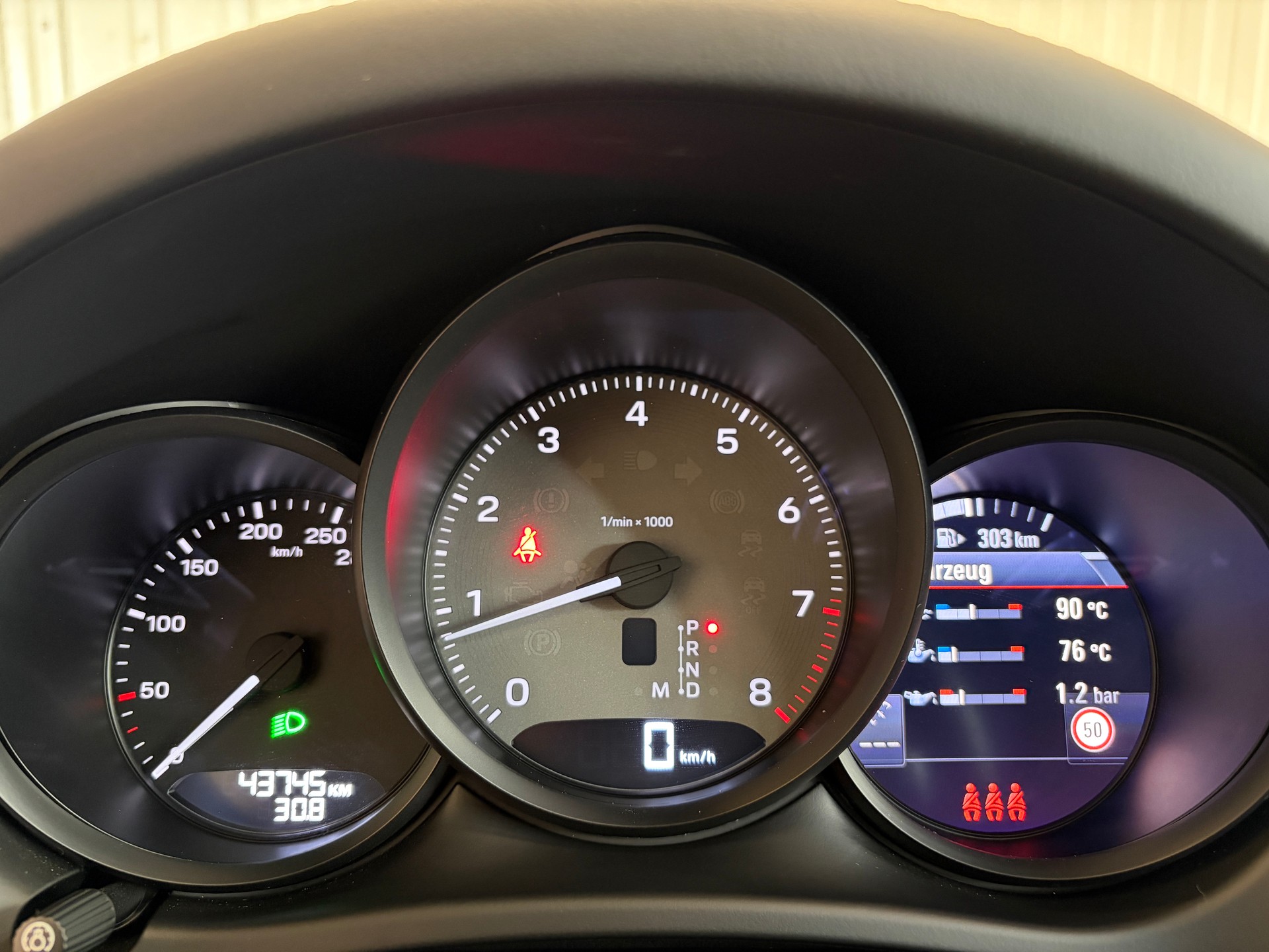 PORSCHE Macan S PDK *SPORT DESIGN* LUFT PDLS+ AHK 21"-image-12