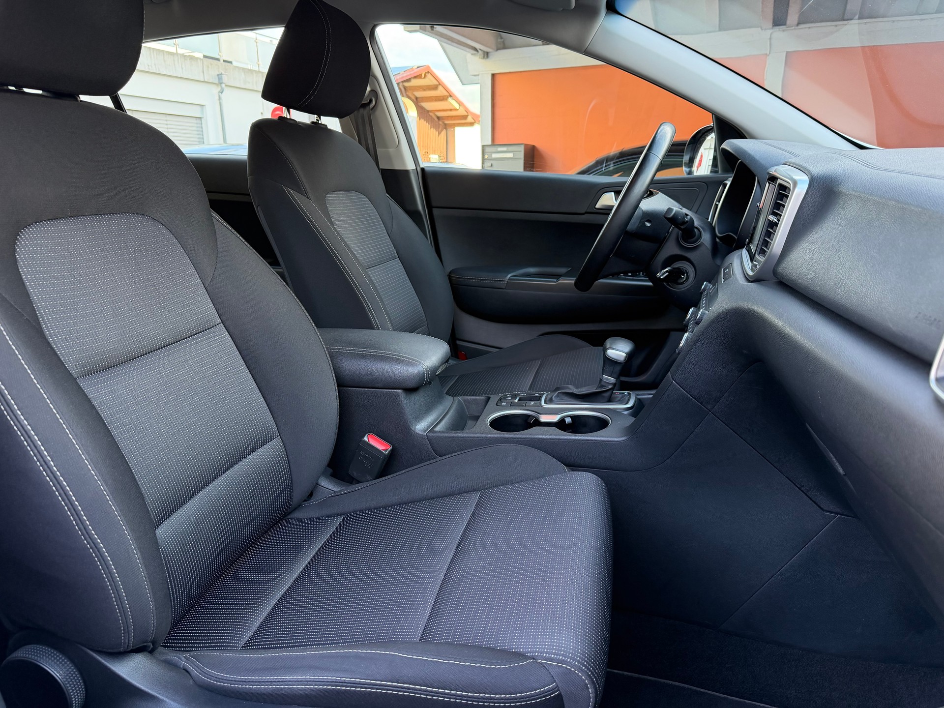 KIA Sportage 1.6 T-GDi Power 25 4WD Automat-image-16