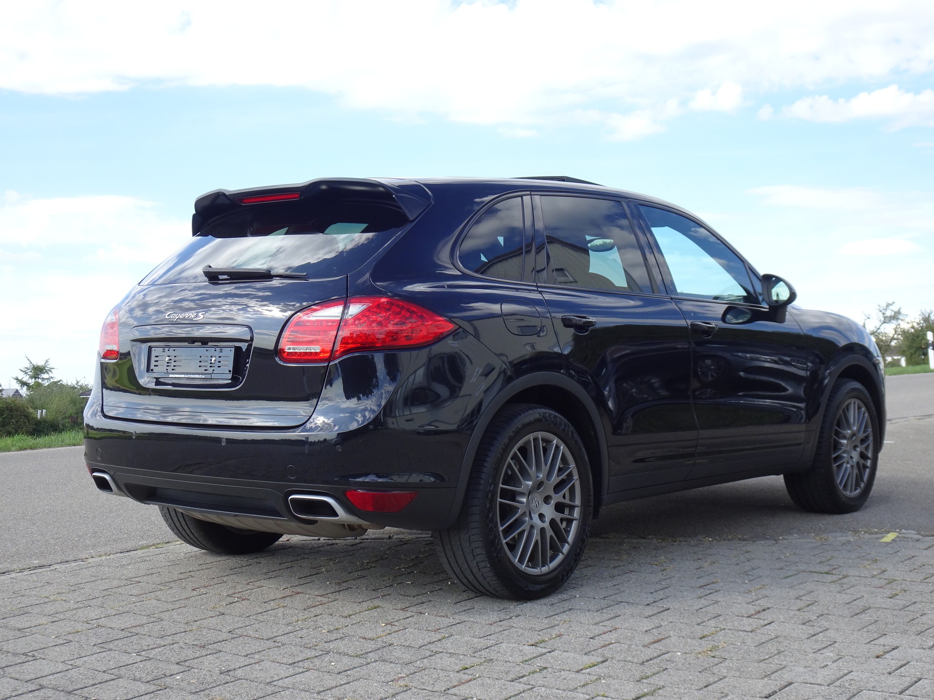 PORSCHE Cayenne S Diesel-image-3