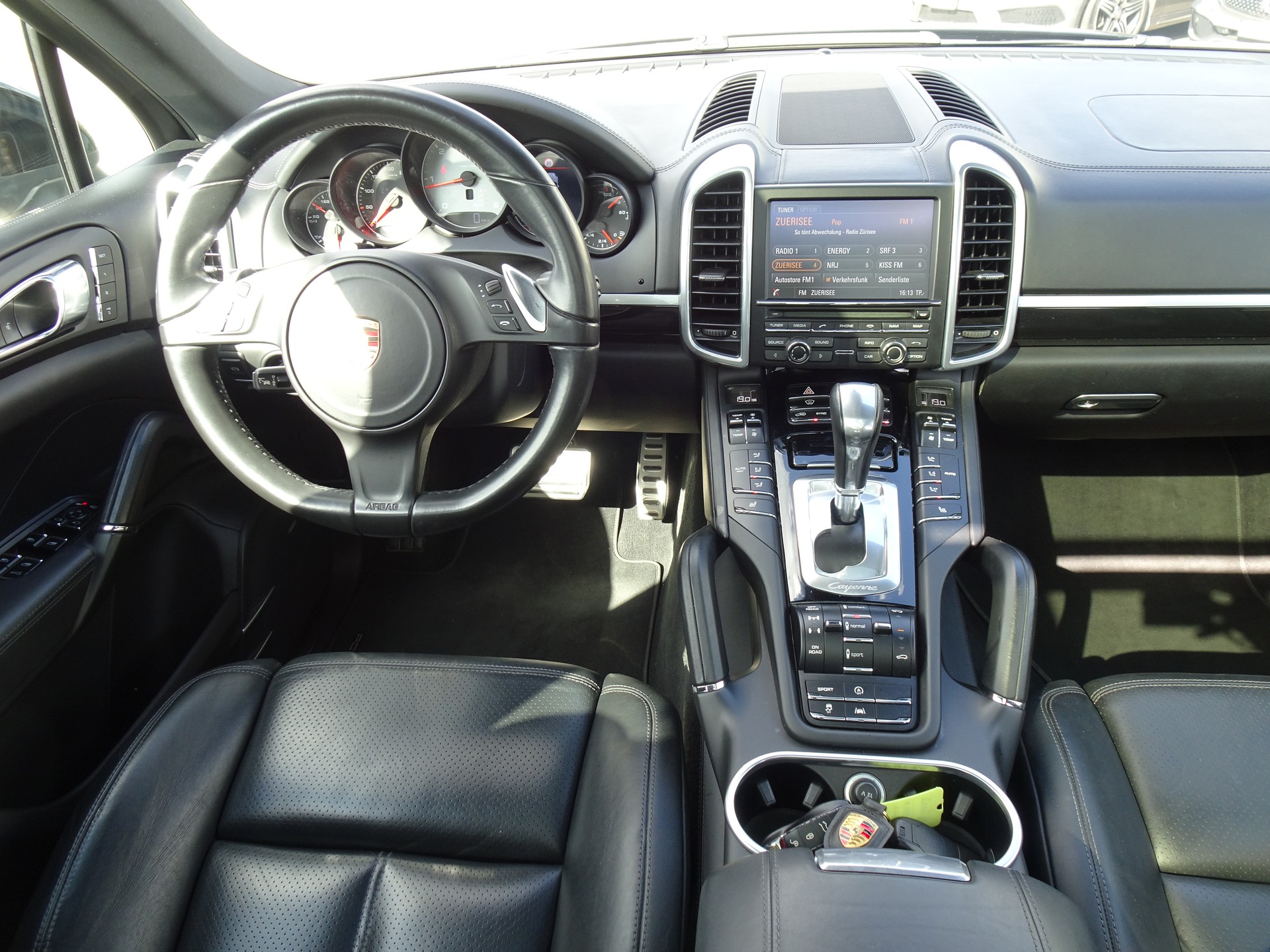 PORSCHE Cayenne S Diesel-image-10