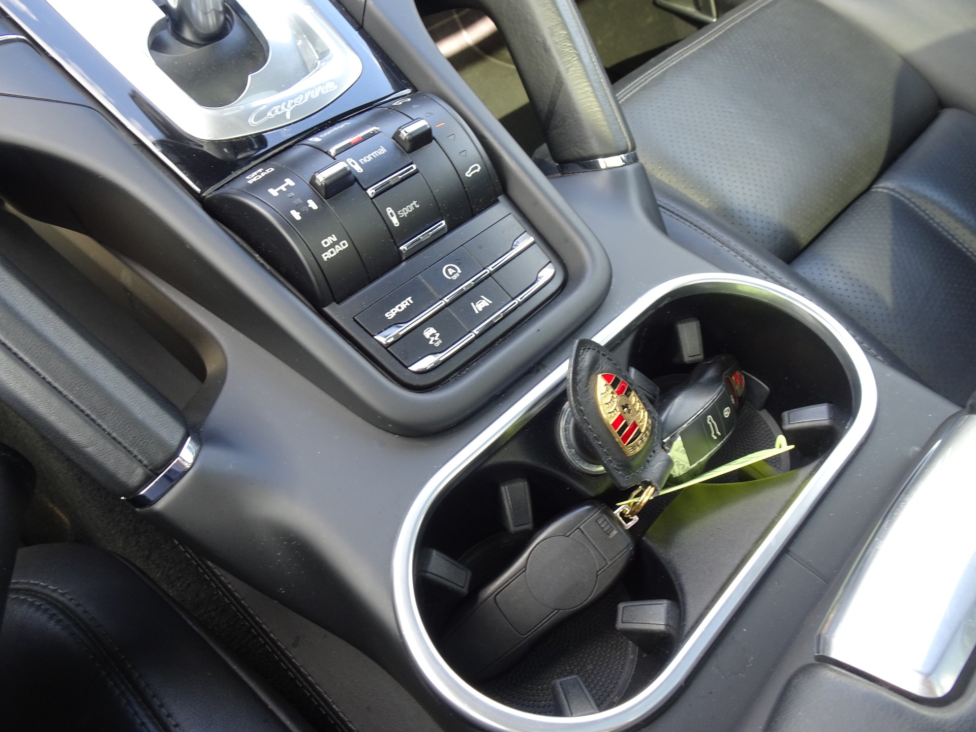 PORSCHE Cayenne S Diesel-image-14