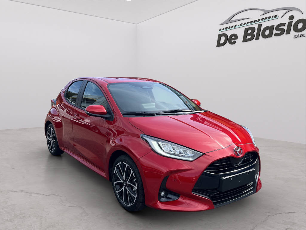 TOYOTA Yaris 1.5 VVT-i HSD Trend-image-0