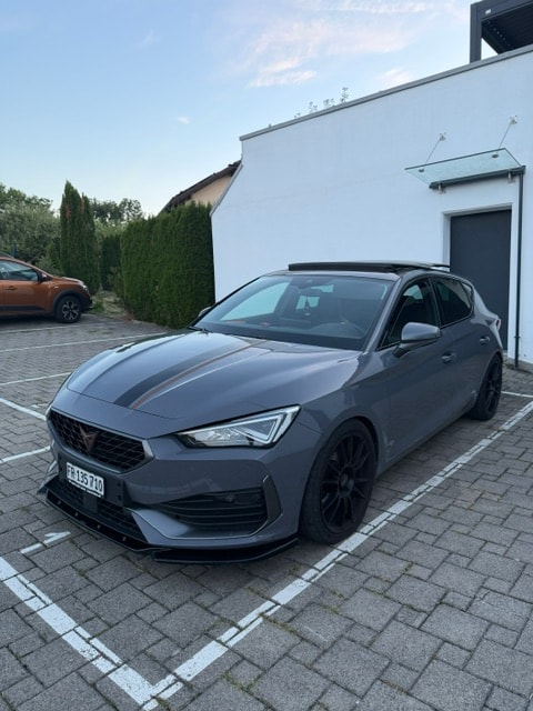 CUPRA 1.5 eTsi-image-0
