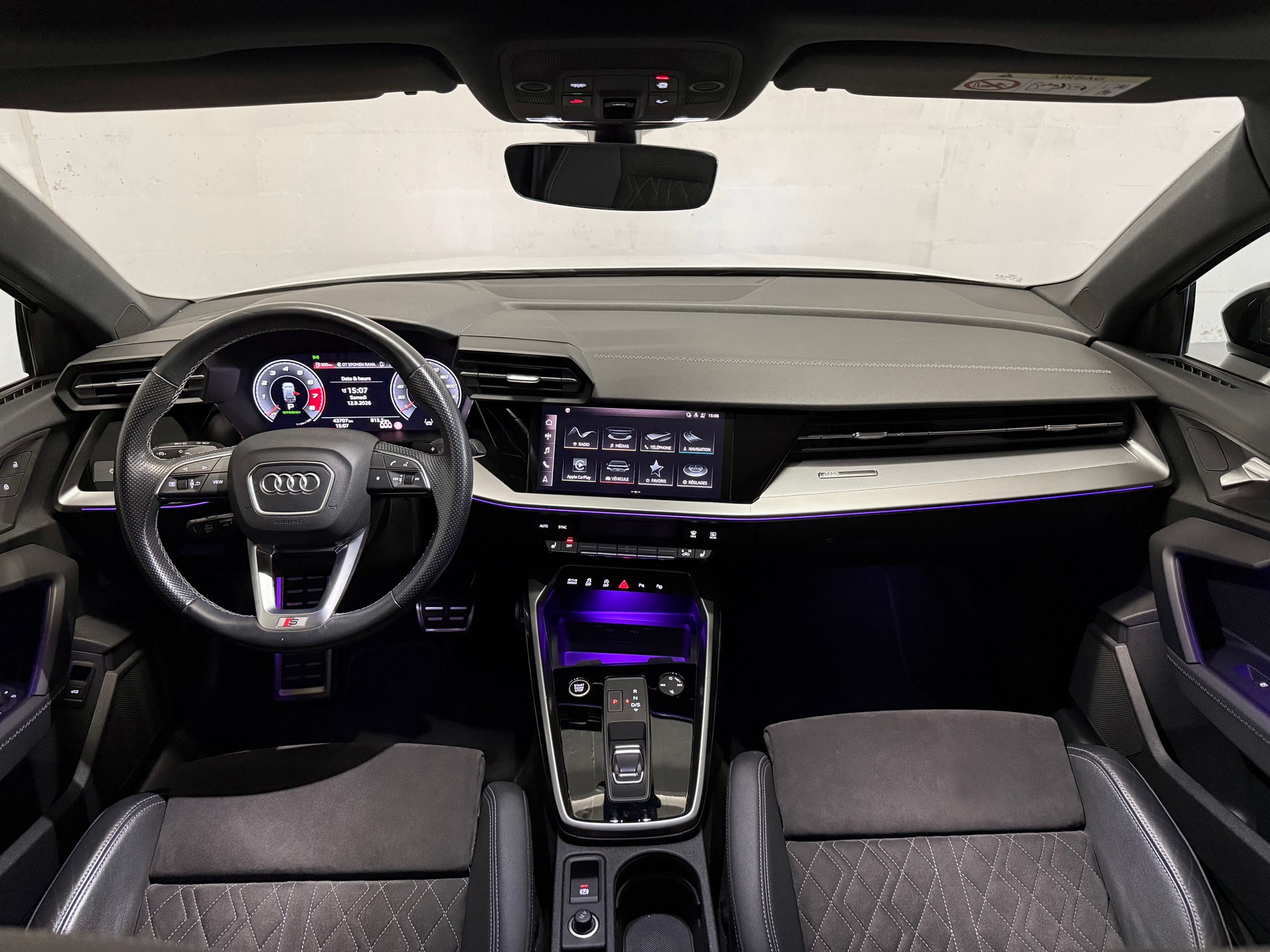 AUDI A3 Sportback 35 TFSI S line S-tronic *Full options*-image-10