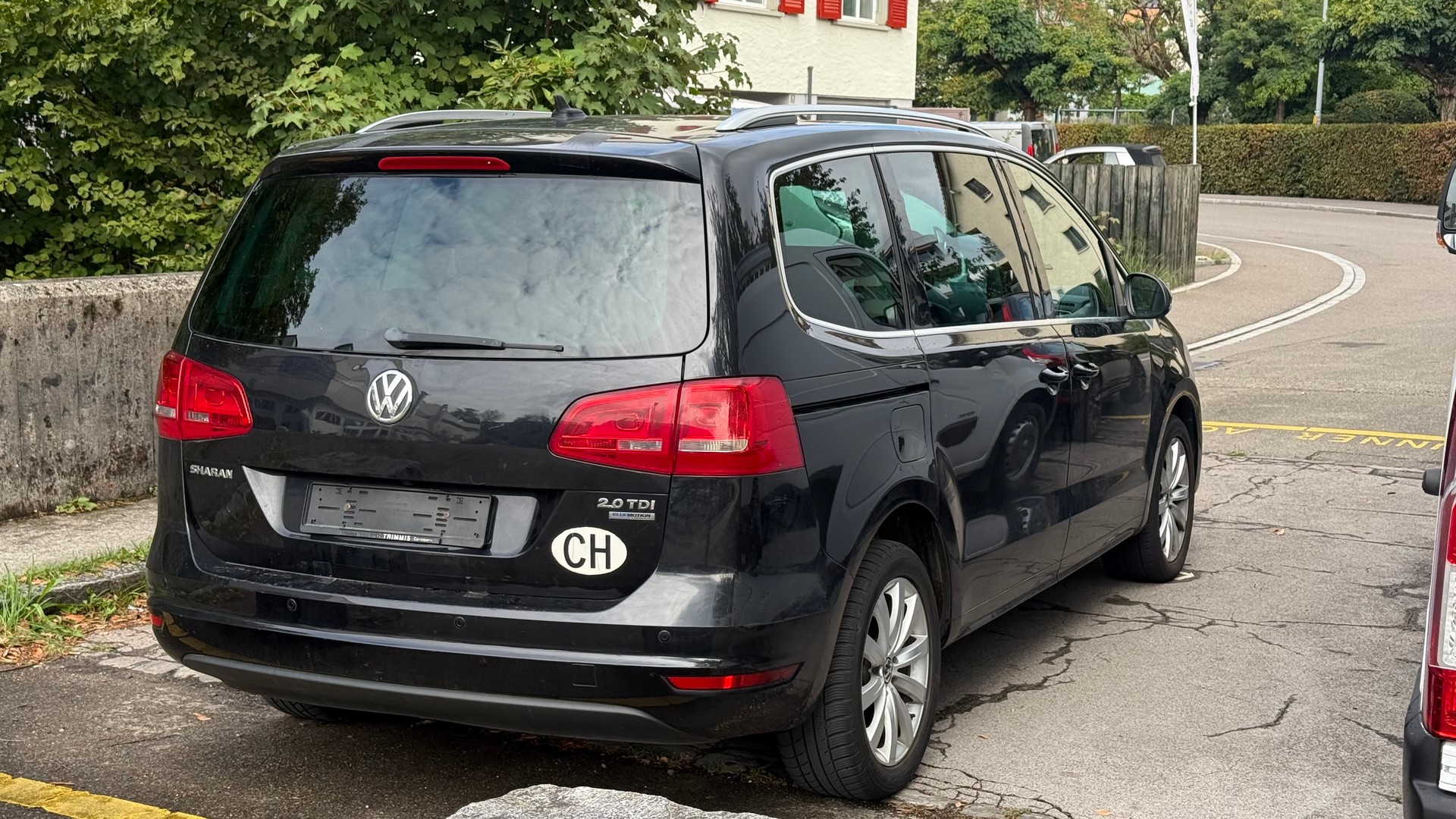 VW Sharan 2.0 TDI BlueMotion Technology Highline DSG-image-5